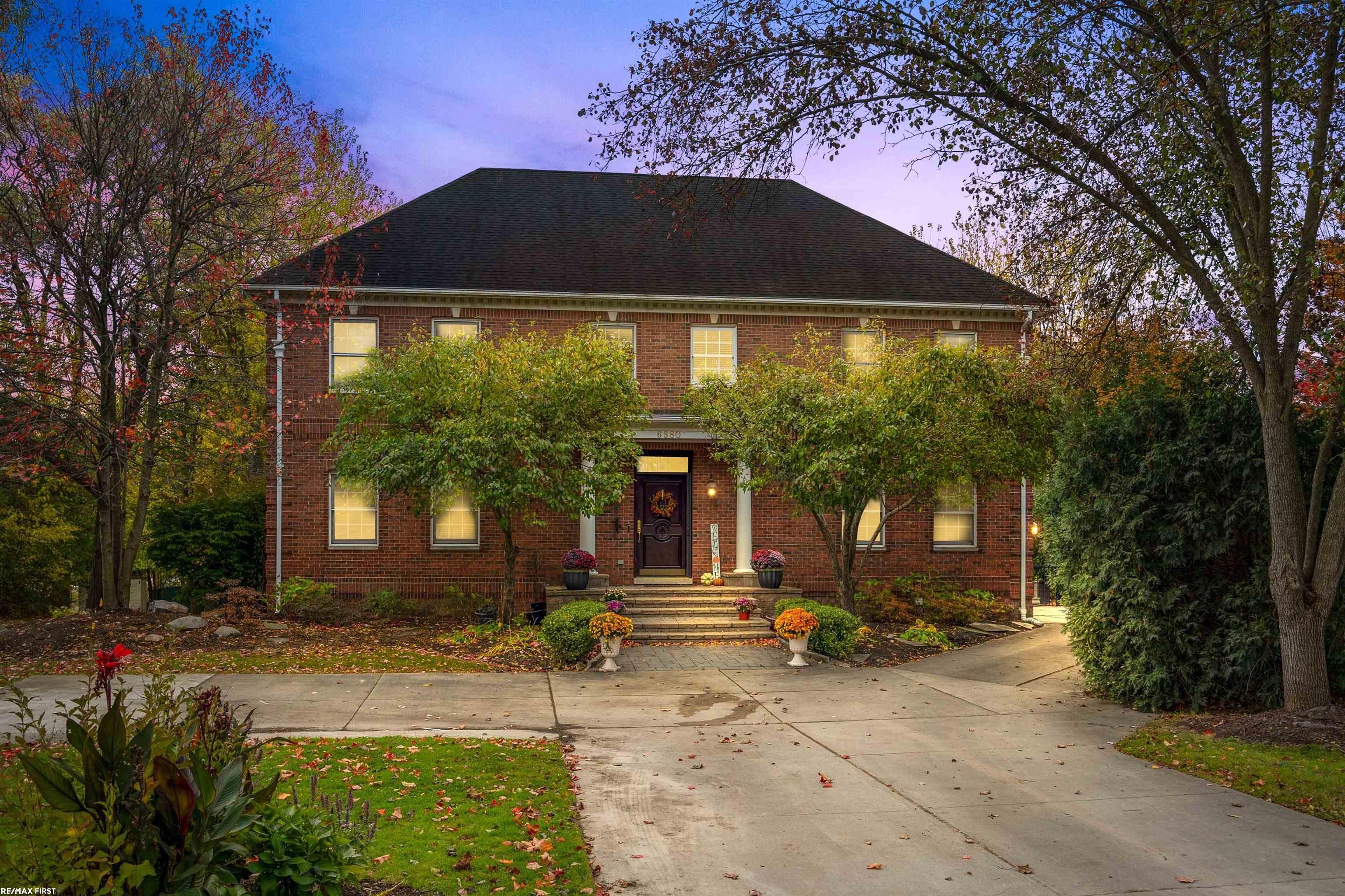 Bloomfield Hills, Michigan, 48301, United States, 5 Bedrooms Bedrooms, ,5 BathroomsBathrooms,Residential,Active,1985866