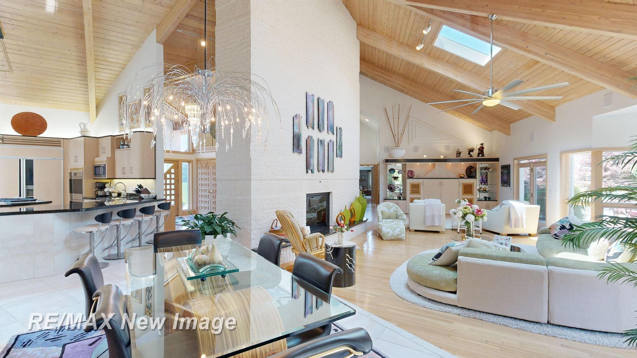 Saginaw, Michigan, 48609, United States, 3 Bedrooms Bedrooms, ,4 BathroomsBathrooms,Residential,Active,1999939