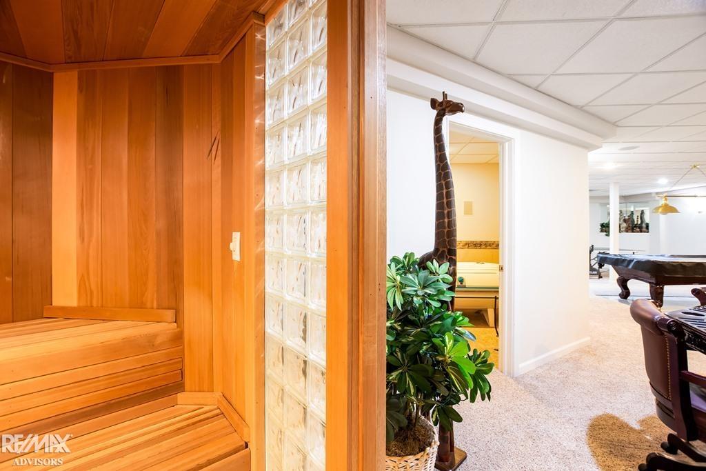 Shelby Twp, Michigan, 48315, United States, 4 Bedrooms Bedrooms, ,6 BathroomsBathrooms,Residential,Active,1926666