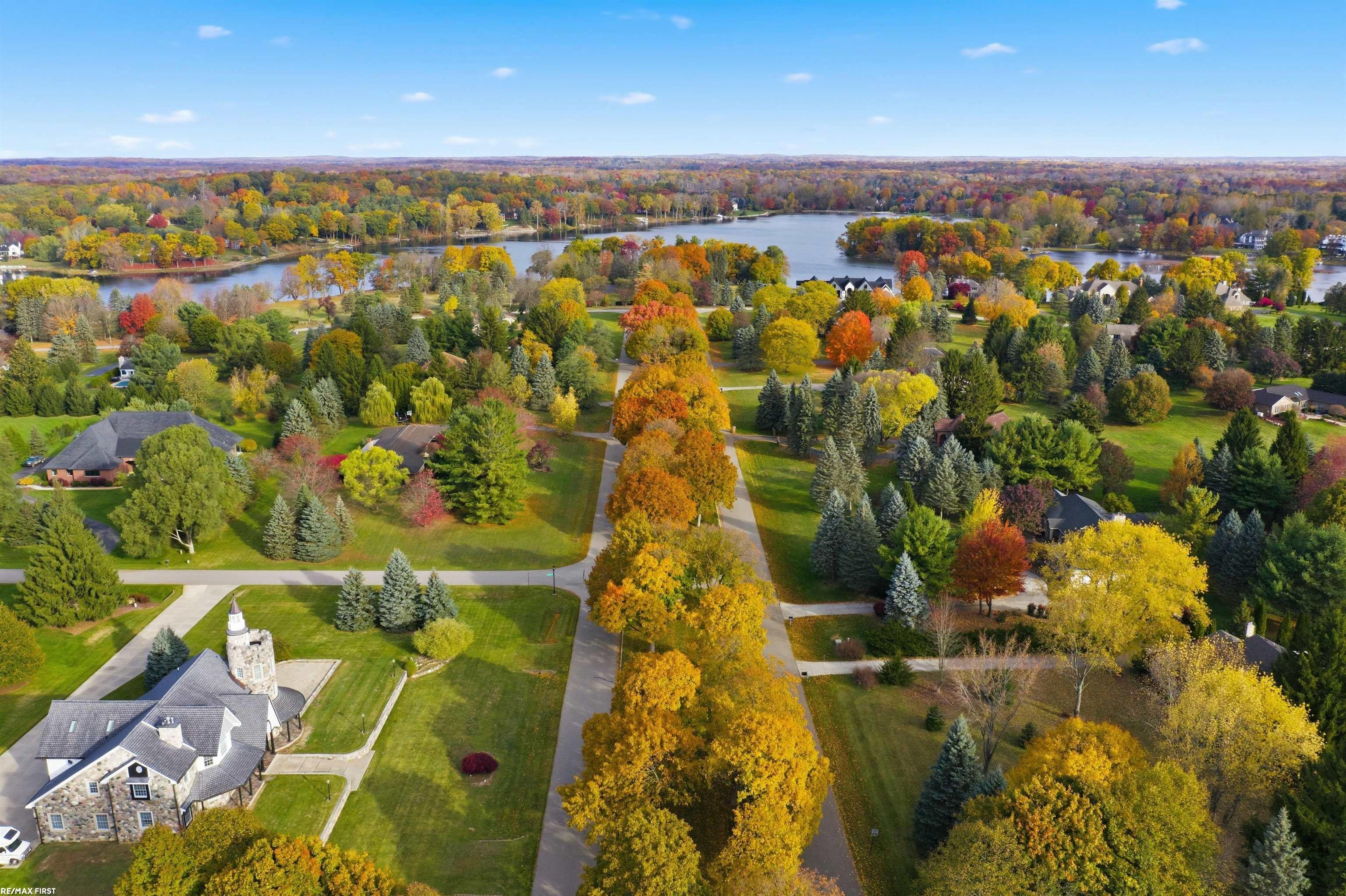 Clarkston, Michigan, 48348, United States, 5 Bedrooms Bedrooms, ,4 BathroomsBathrooms,Residential,Active,1973314