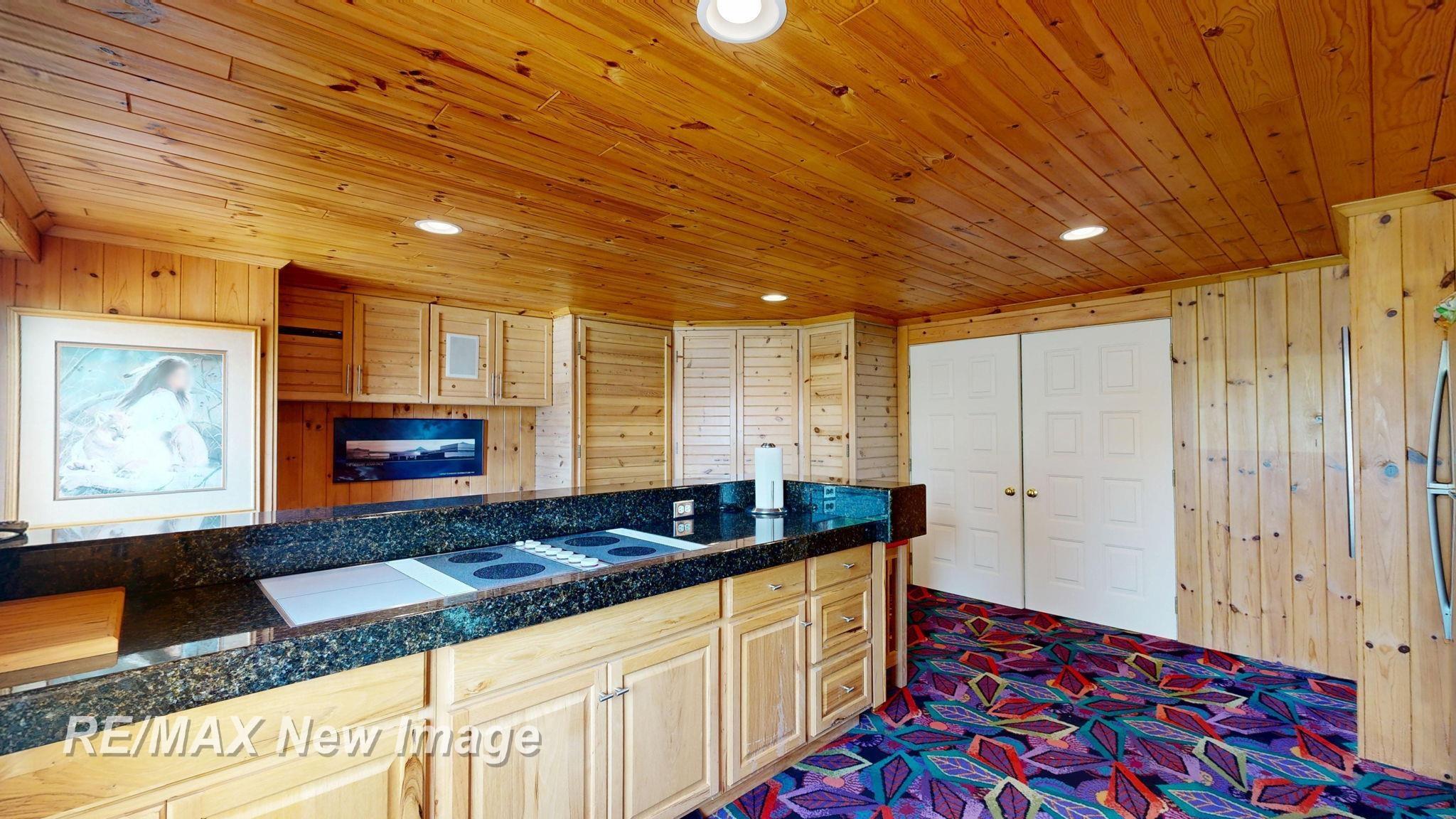 Saginaw, Michigan, 48609, United States, 3 Bedrooms Bedrooms, ,4 BathroomsBathrooms,Residential,Active,1894554