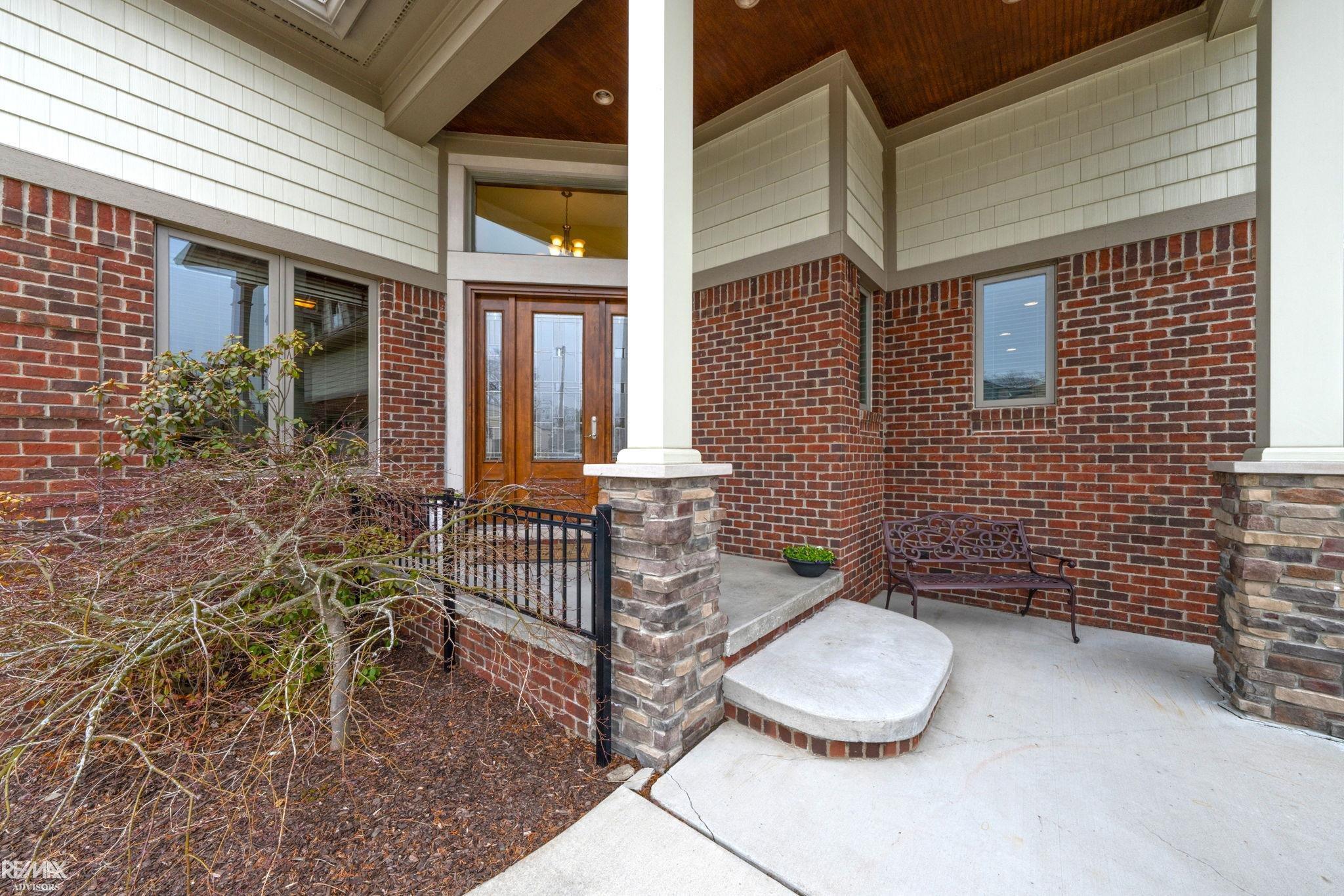 Saint Clair Shores, Michigan, 48081, United States, ,5 BathroomsBathrooms,Residential,Active,1829899
