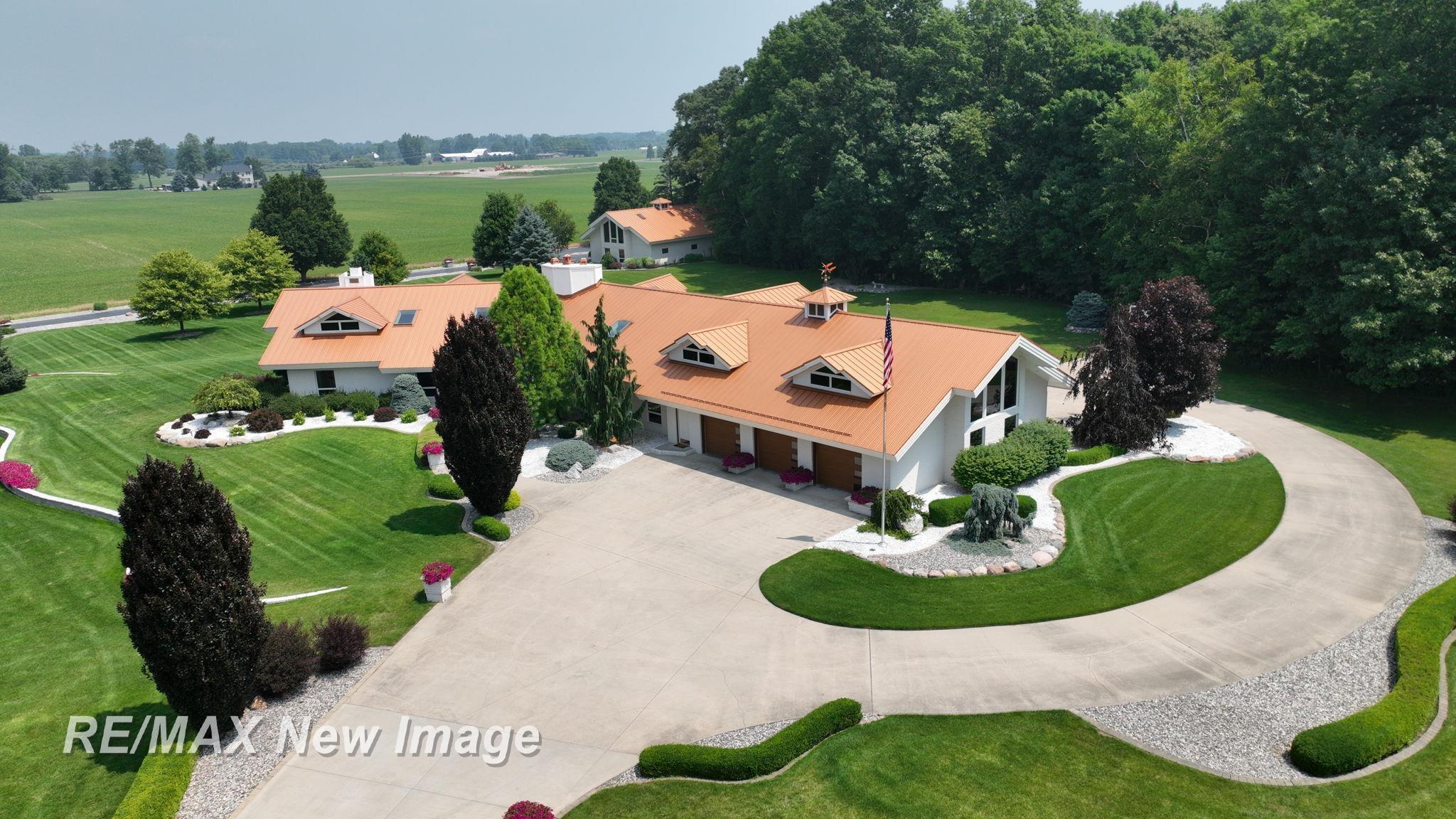 Saginaw, Michigan, 48609, United States, 3 Bedrooms Bedrooms, ,4 BathroomsBathrooms,Residential,Active,1894554
