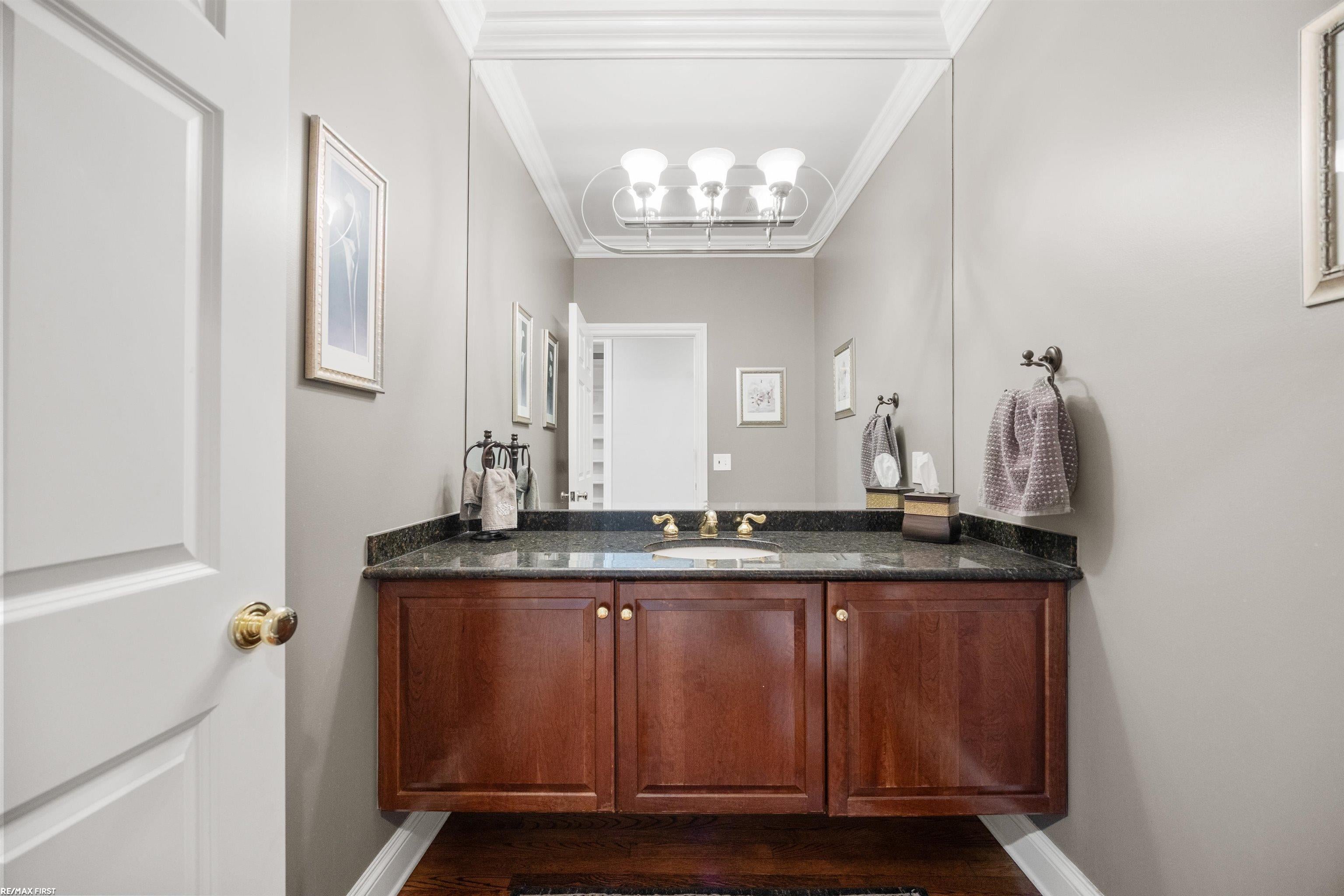 Bloomfield Hills, Michigan, 48301, United States, 5 Bedrooms Bedrooms, ,5 BathroomsBathrooms,Residential,Active,1985866