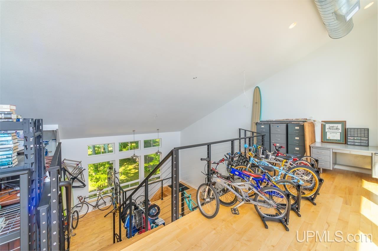 Au Train, Michigan, 49806, United States, 7 Bedrooms Bedrooms, ,7 BathroomsBathrooms,Residential,Active,2015448