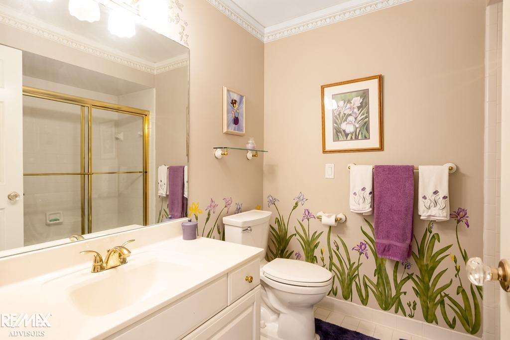 Shelby Twp, Michigan, 48315, United States, 4 Bedrooms Bedrooms, ,6 BathroomsBathrooms,Residential,Active,1926666