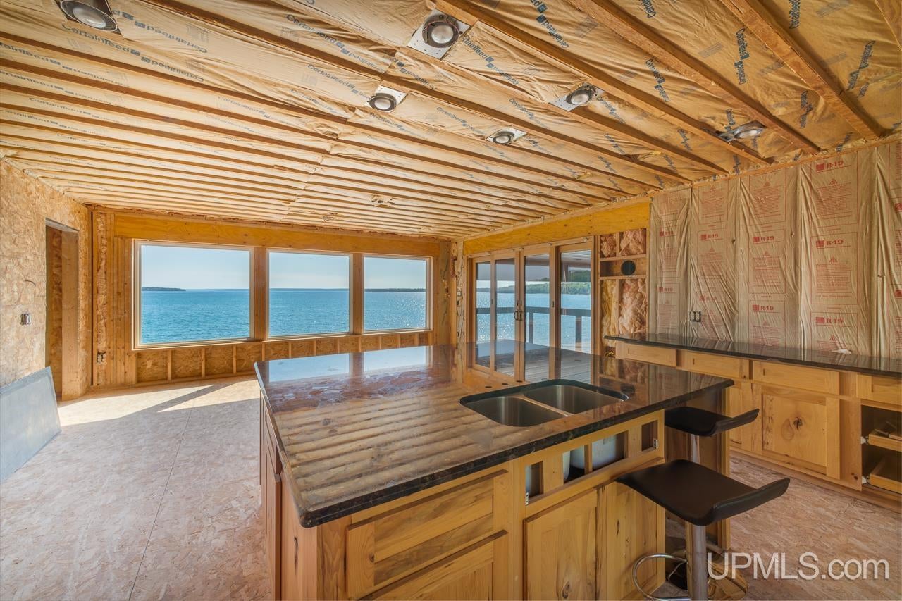 Au Train, Michigan, 49806, United States, 7 Bedrooms Bedrooms, ,7 BathroomsBathrooms,Residential,Active,2015448