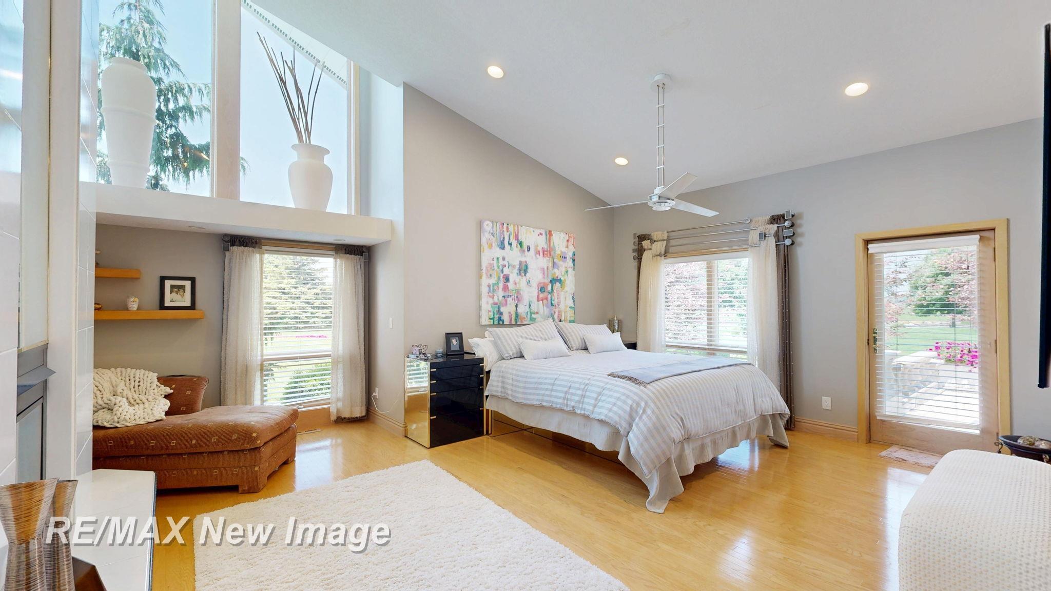 Saginaw, Michigan, 48609, United States, 3 Bedrooms Bedrooms, ,4 BathroomsBathrooms,Residential,Active,1894554