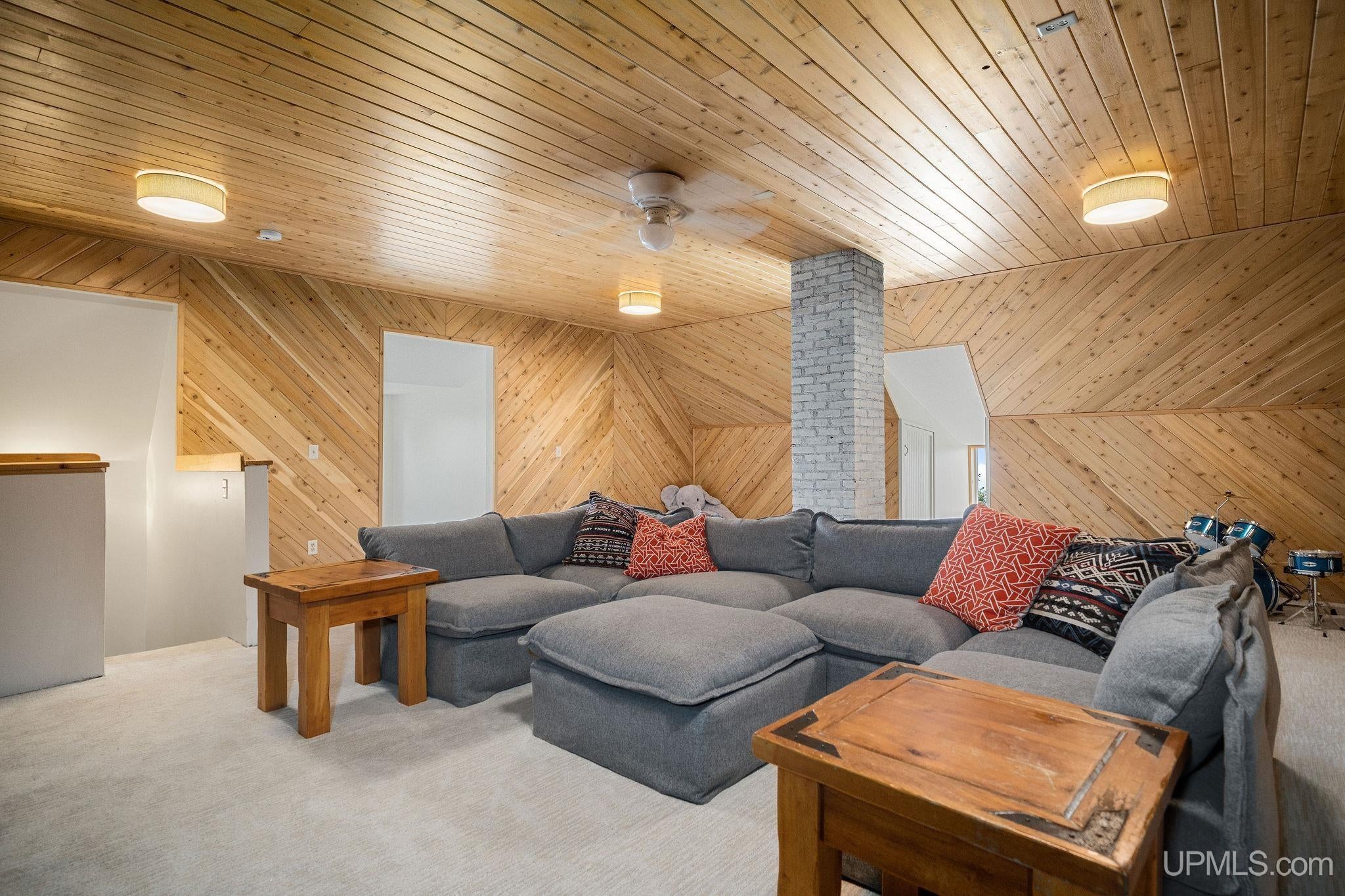Marquette, Michigan, 49855, United States, 4 Bedrooms Bedrooms, ,4 BathroomsBathrooms,Residential,Active,1907987