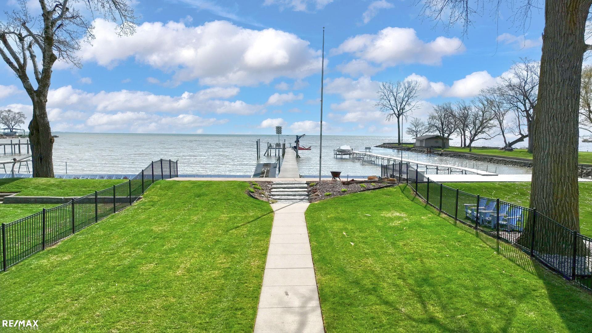 Saint Clair Shores, Michigan, 48081, United States, ,5 BathroomsBathrooms,Residential,Active,1829899