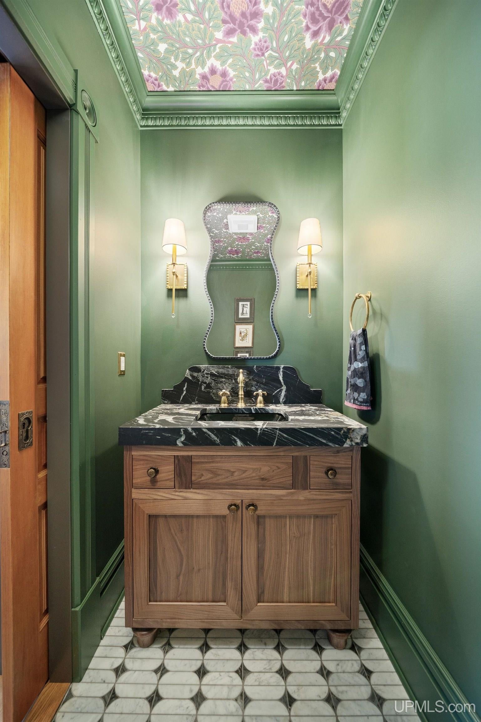 Marquette, Michigan, 49855, United States, 4 Bedrooms Bedrooms, ,4 BathroomsBathrooms,Residential,Active,1907987