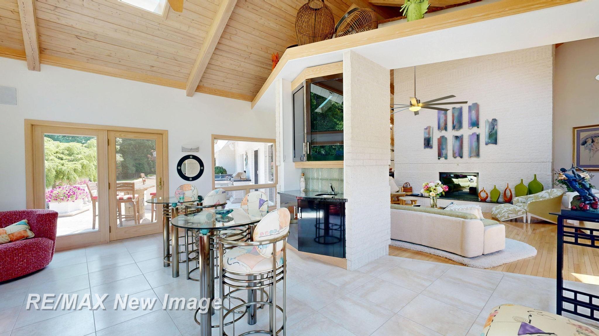 Saginaw, Michigan, 48609, United States, 3 Bedrooms Bedrooms, ,4 BathroomsBathrooms,Residential,Active,1999939