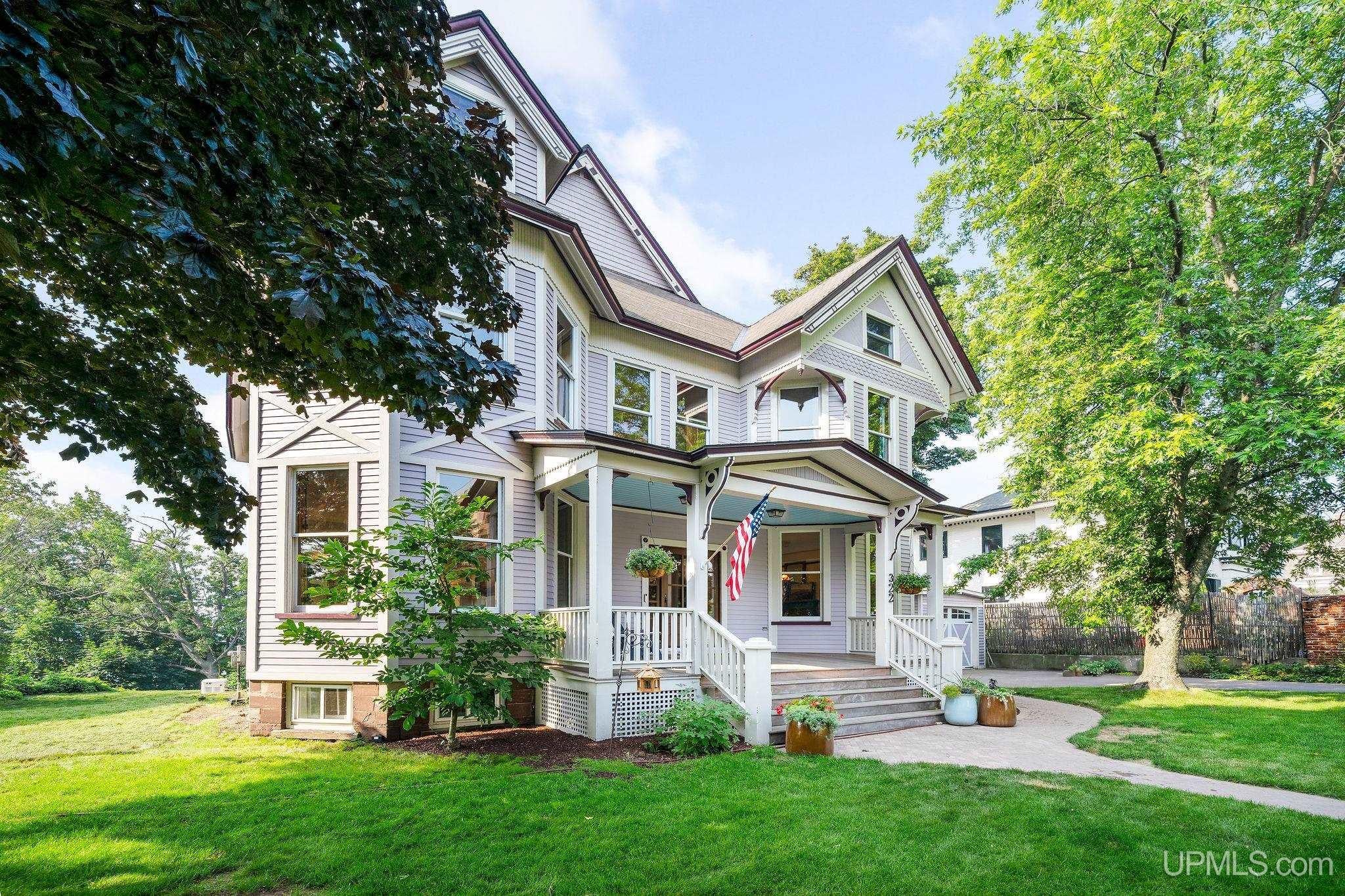 Marquette, Michigan, 49855, United States, 4 Bedrooms Bedrooms, ,4 BathroomsBathrooms,Residential,Active,1907987