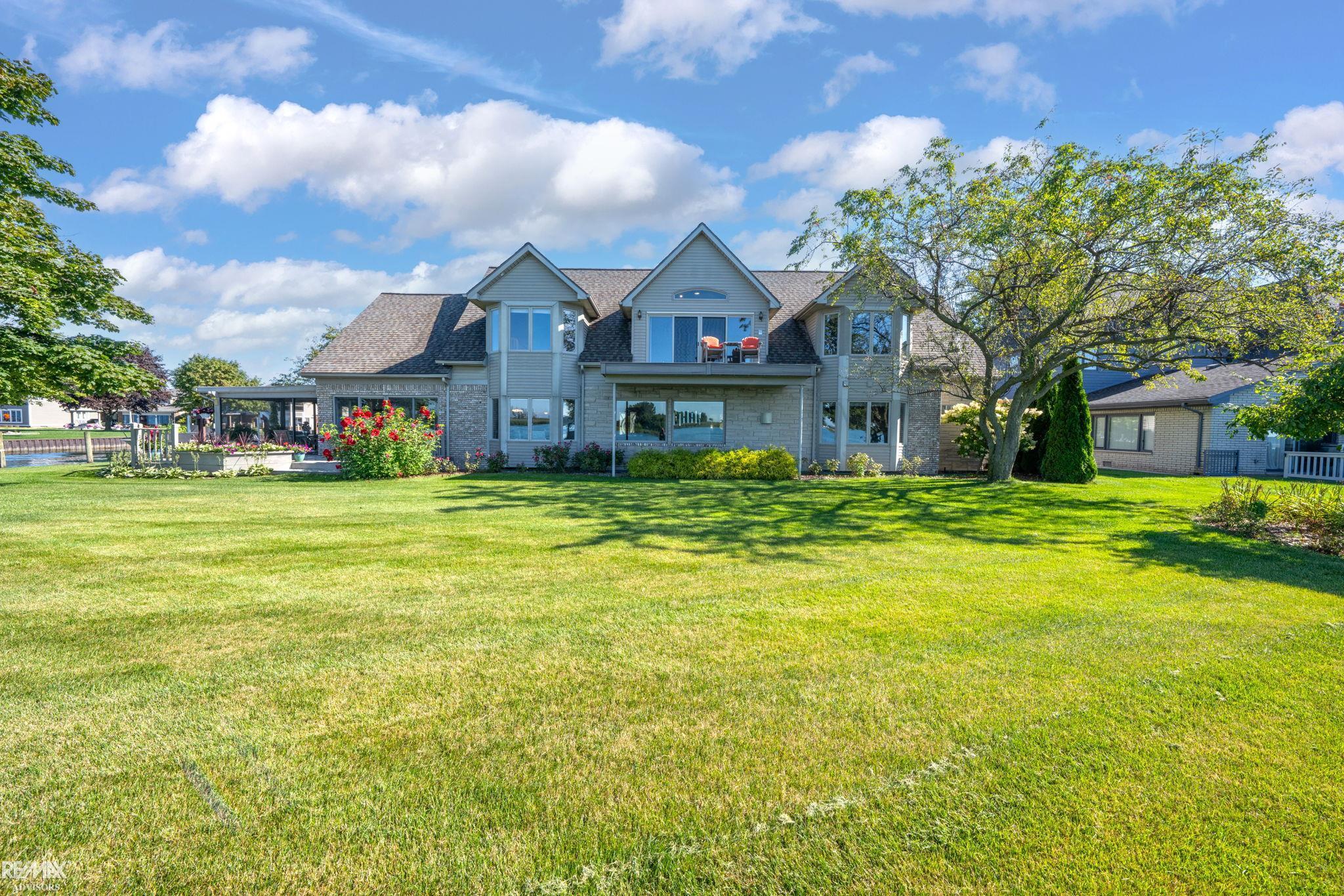 Algonac, Michigan, 48001, United States, 3 Bedrooms Bedrooms, ,3 BathroomsBathrooms,Residential,Active,1929662