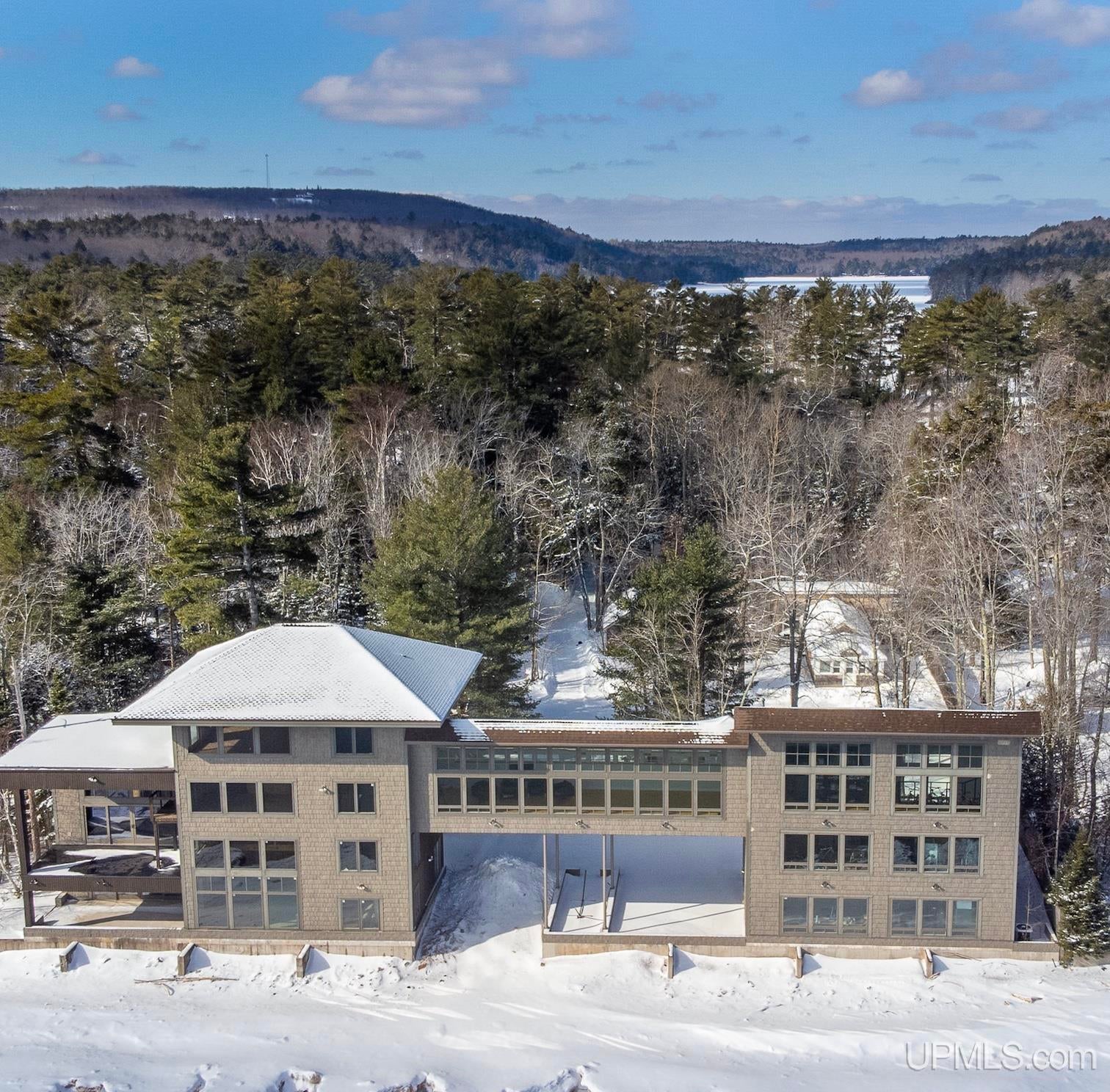 Au Train, Michigan, 49806, United States, 7 Bedrooms Bedrooms, ,7 BathroomsBathrooms,Residential,Active,2015448