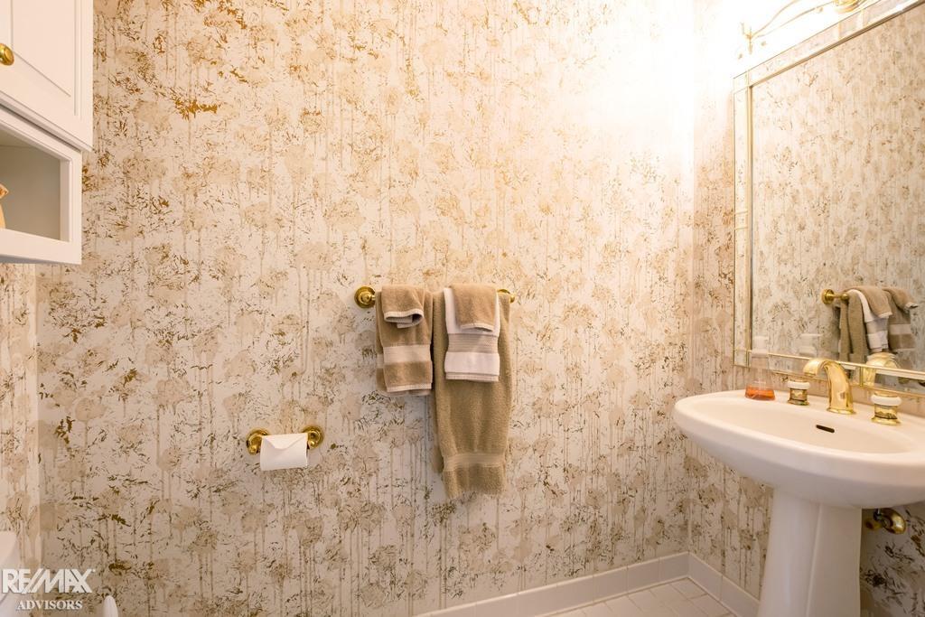 Shelby Twp, Michigan, 48315, United States, 4 Bedrooms Bedrooms, ,6 BathroomsBathrooms,Residential,Active,1926666