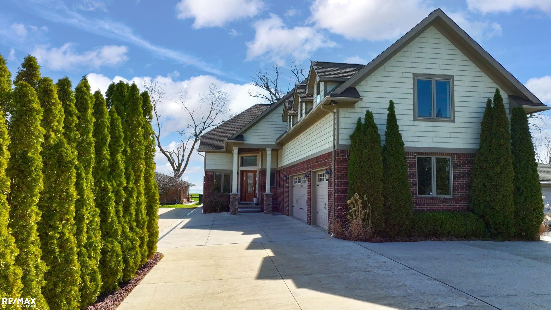 Saint Clair Shores, Michigan, 48081, United States, ,5 BathroomsBathrooms,Residential,Active,1829899
