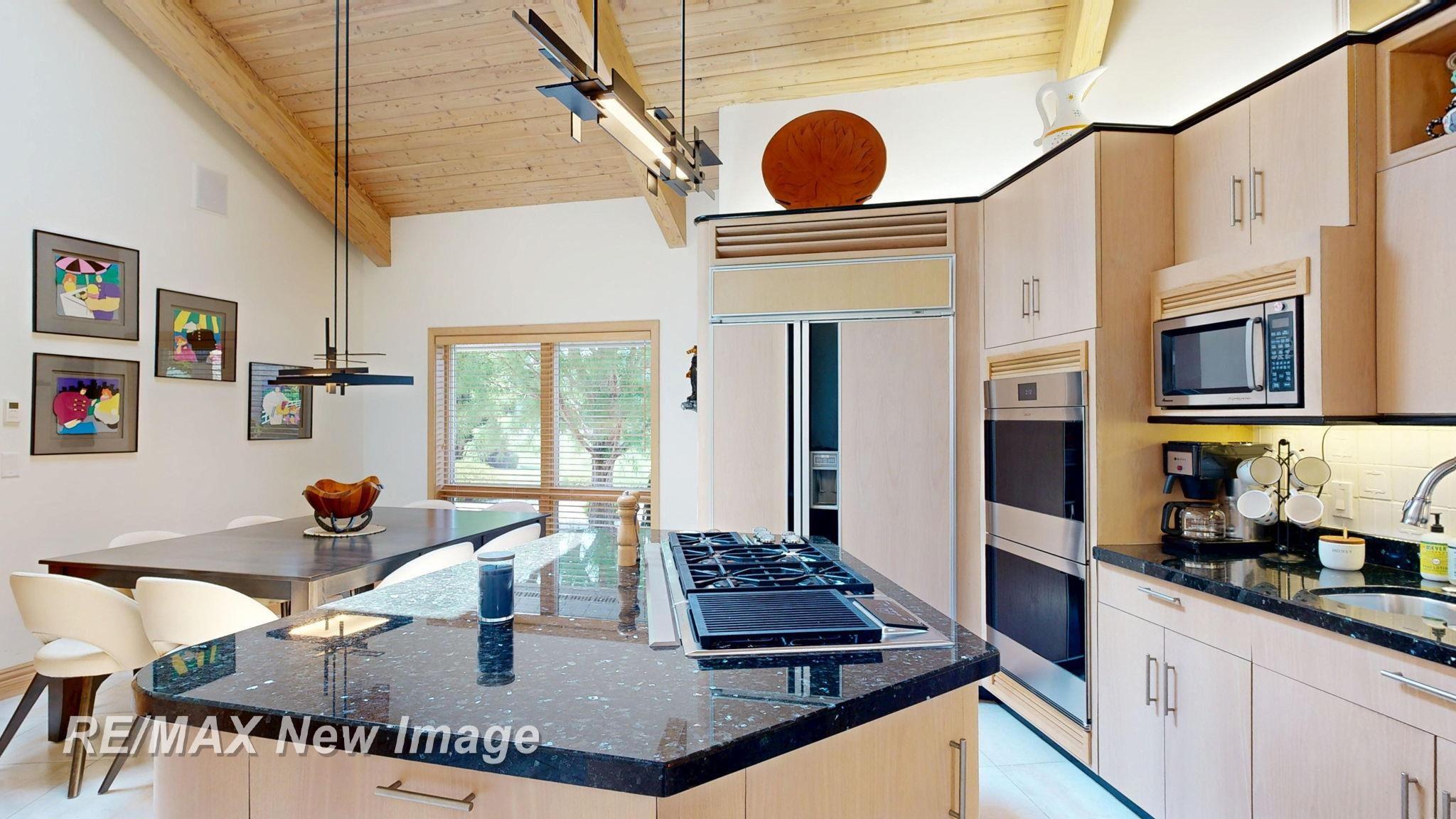 Saginaw, Michigan, 48609, United States, 3 Bedrooms Bedrooms, ,4 BathroomsBathrooms,Residential,Active,1999939