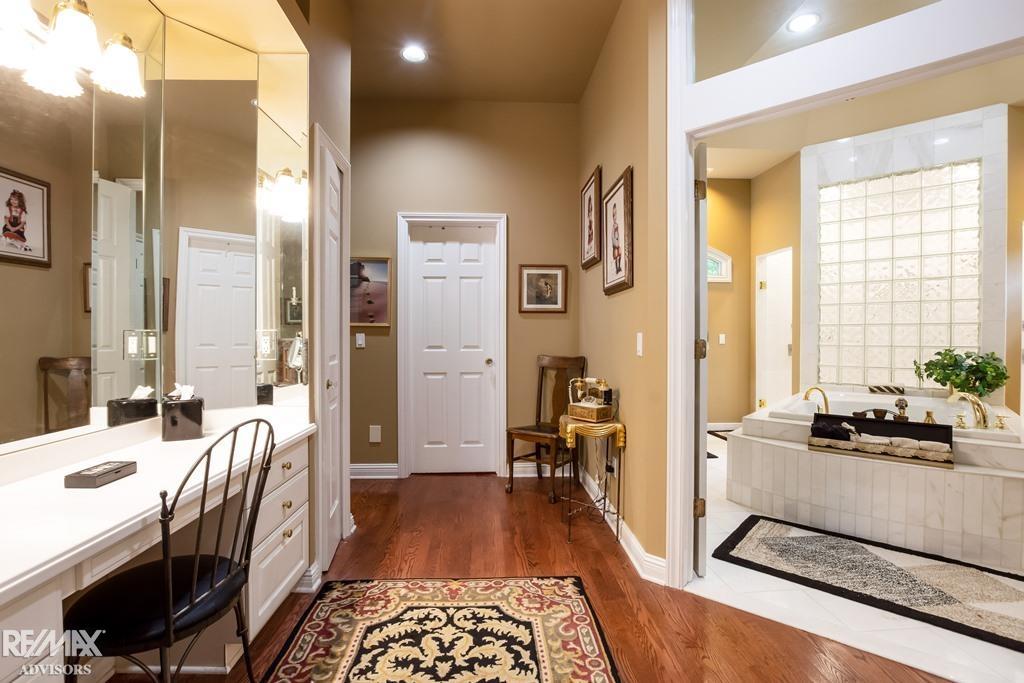 Shelby Twp, Michigan, 48315, United States, 4 Bedrooms Bedrooms, ,6 BathroomsBathrooms,Residential,Active,1926666