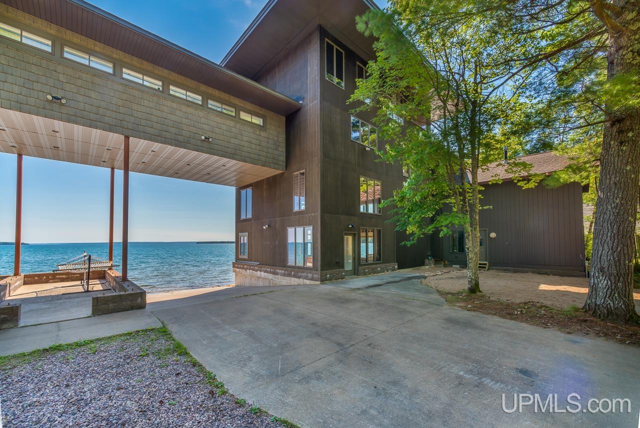 Au Train, Michigan, 49806, United States, 7 Bedrooms Bedrooms, ,7 BathroomsBathrooms,Residential,Active,2015448