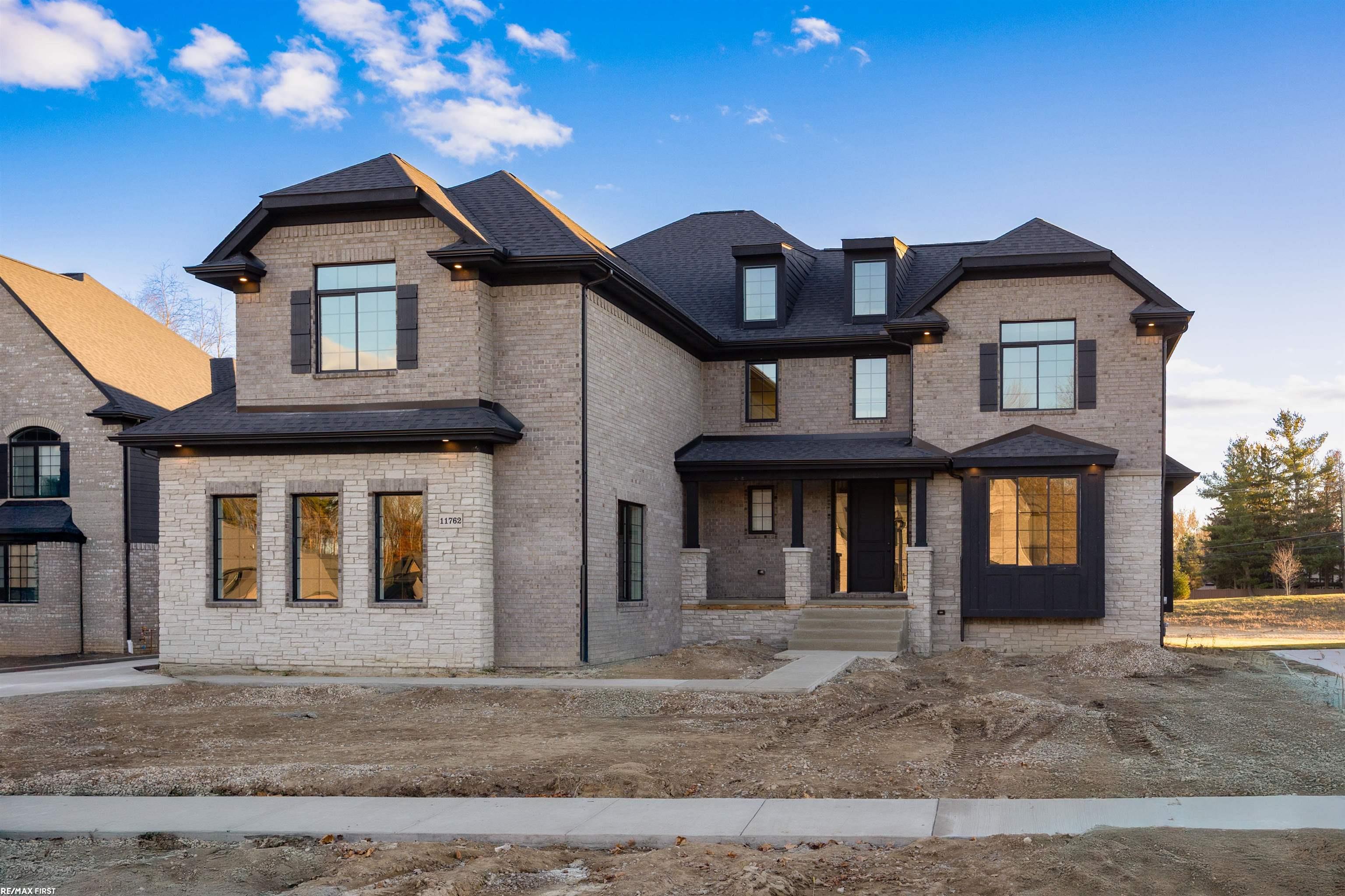 Shelby Twp, Michigan, 48315, United States, 4 Bedrooms Bedrooms, ,4 BathroomsBathrooms,Residential,Active,2009161