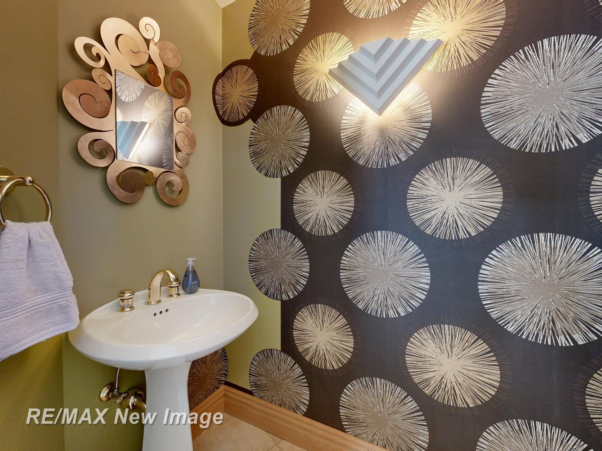 Saginaw, Michigan, 48609, United States, 3 Bedrooms Bedrooms, ,4 BathroomsBathrooms,Residential,Active,1999939