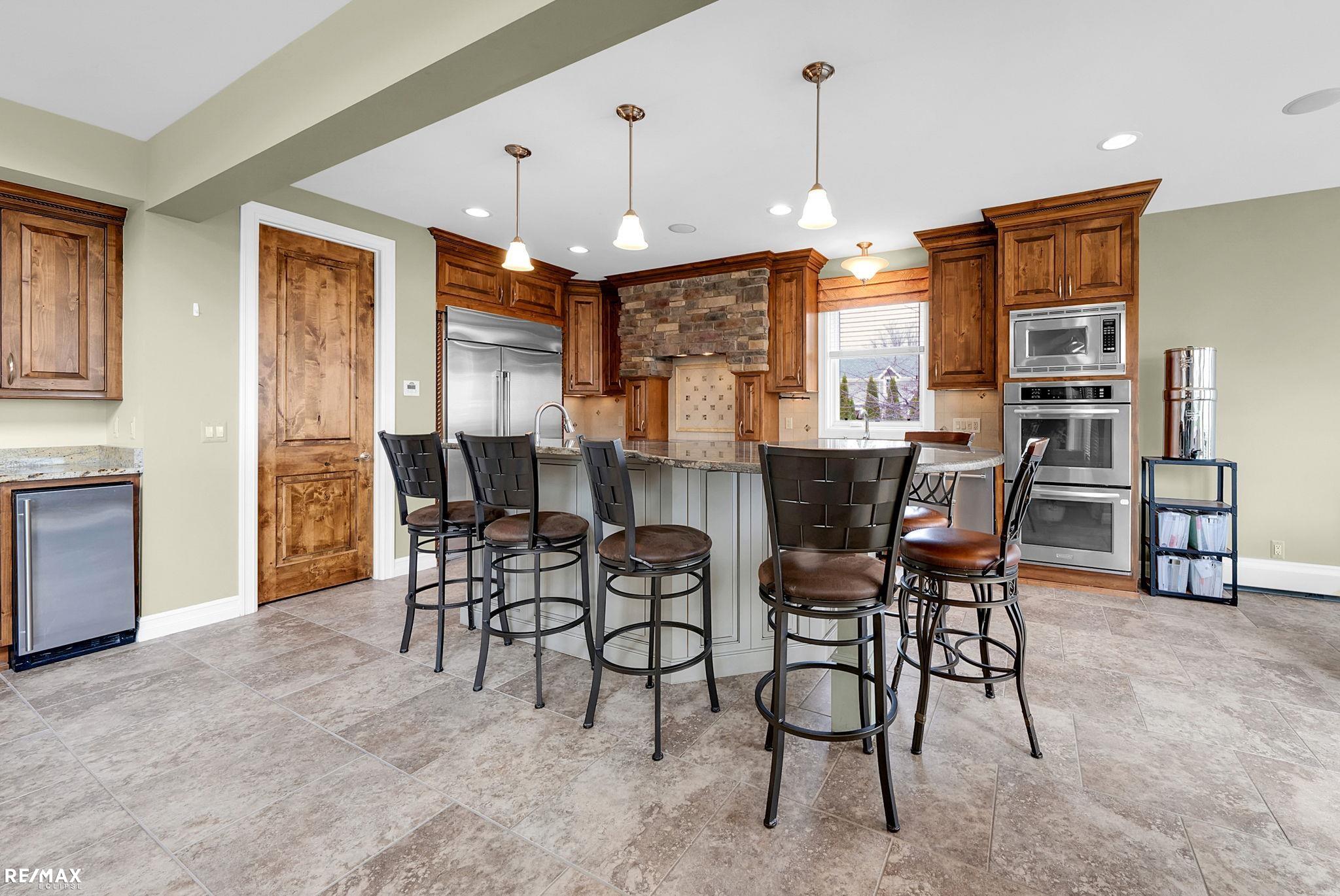 Saint Clair Shores, Michigan, 48081, United States, ,5 BathroomsBathrooms,Residential,Active,1829899