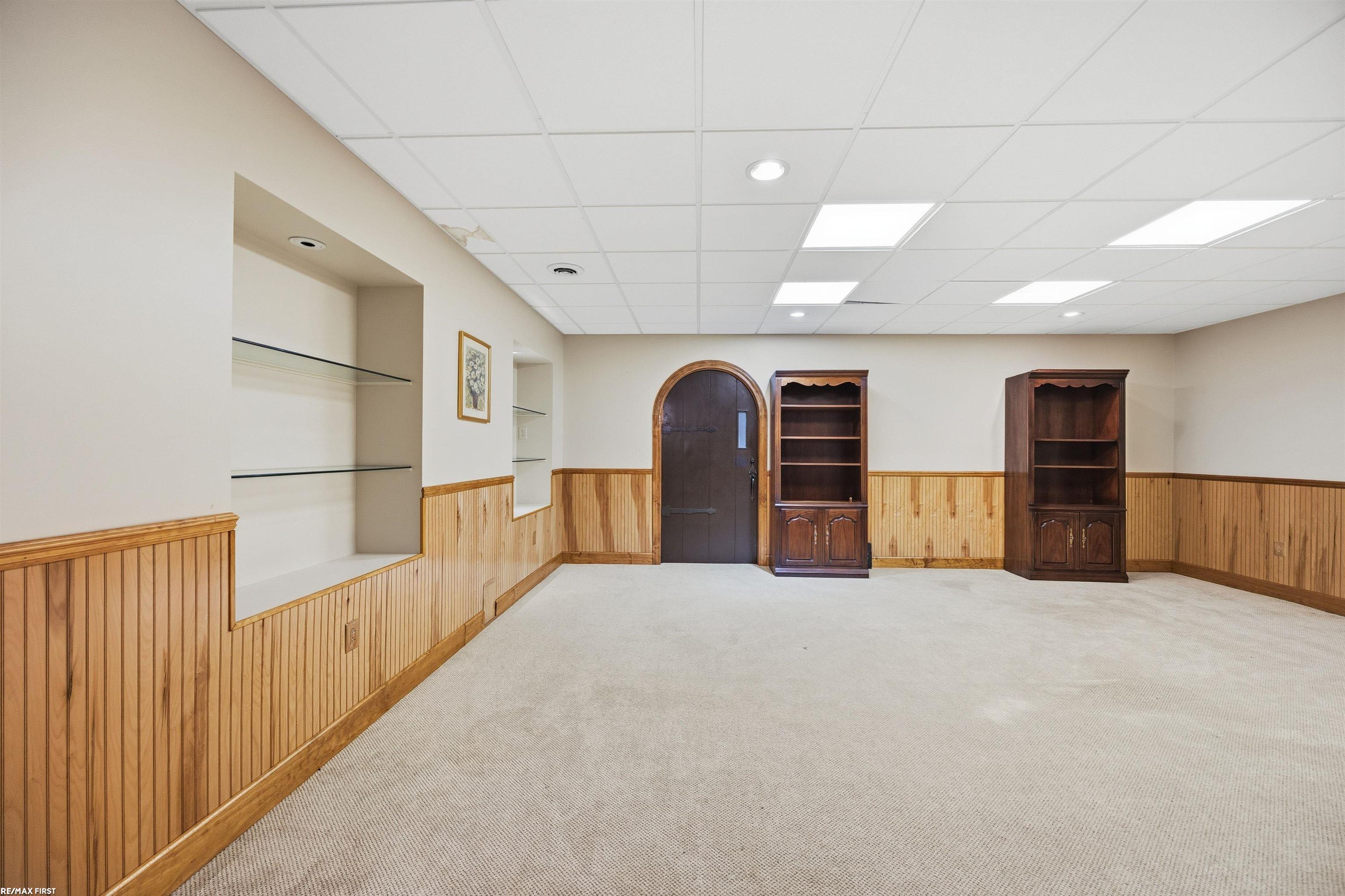 Bloomfield Hills, Michigan, 48301, United States, 5 Bedrooms Bedrooms, ,5 BathroomsBathrooms,Residential,Active,1985866