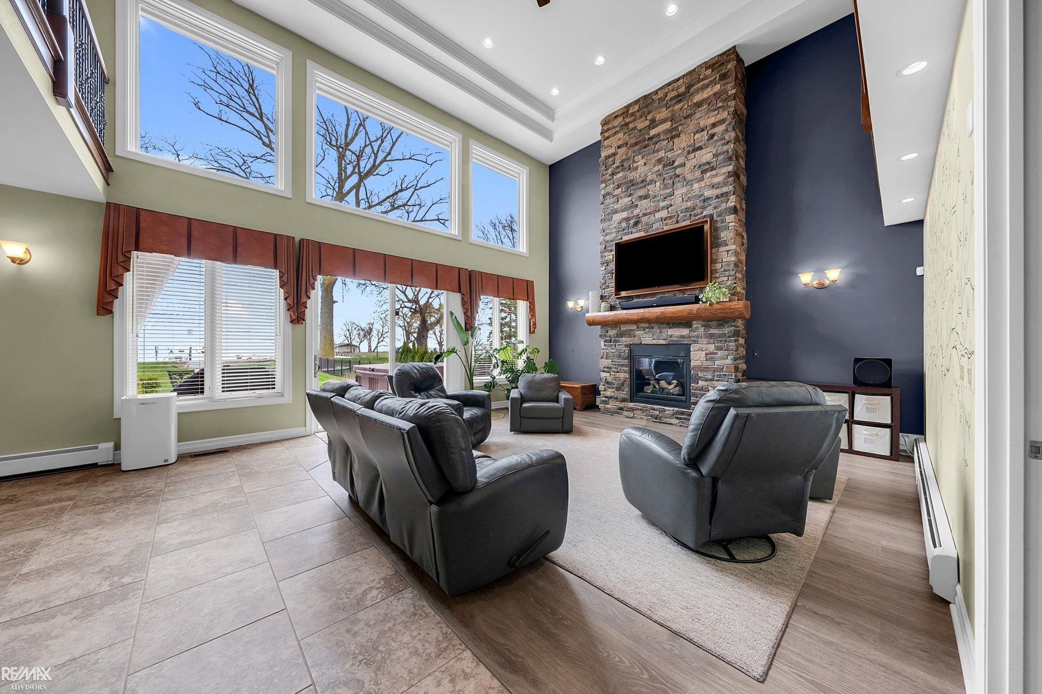 Saint Clair Shores, Michigan, 48081, United States, ,5 BathroomsBathrooms,Residential,Active,1829899