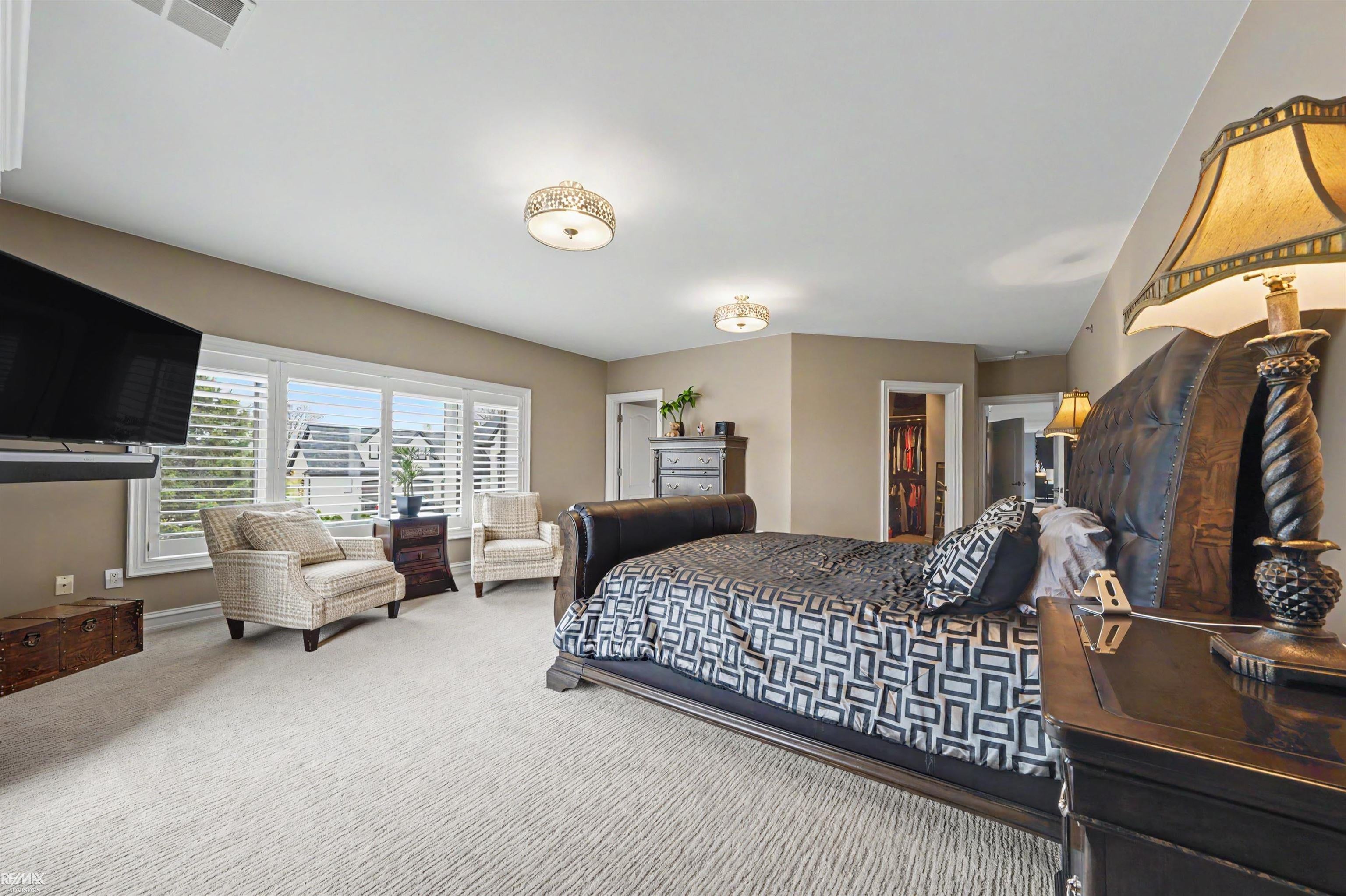 Harrison Twp, Michigan, 48045, United States, 2 Bedrooms Bedrooms, ,3 BathroomsBathrooms,Residential,Active,2042154