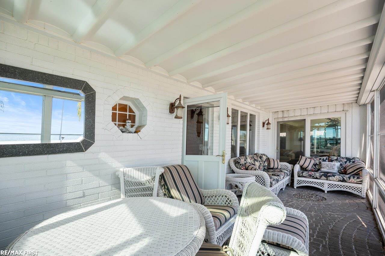 Harrison Twp, Michigan, 48045, United States, 3 Bedrooms Bedrooms, ,4 BathroomsBathrooms,Residential,Active,1965831