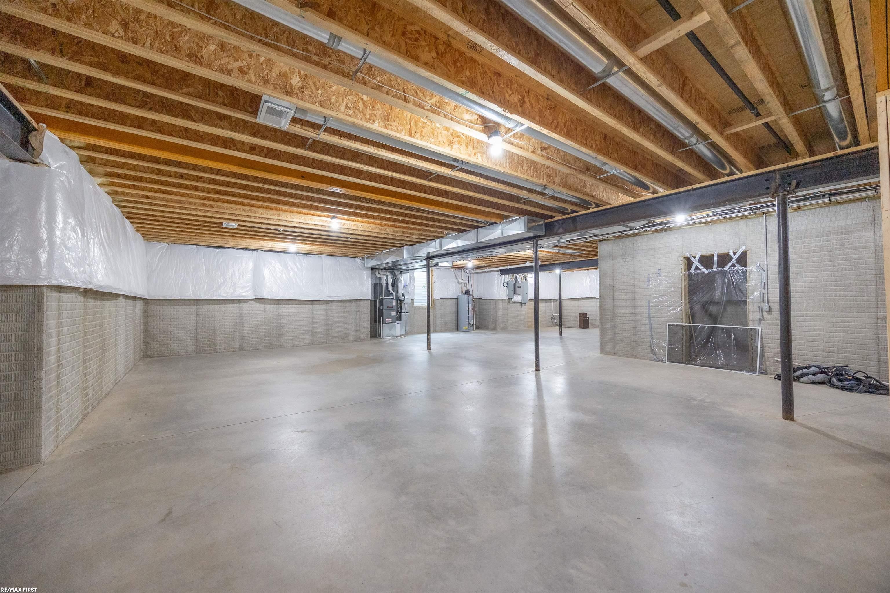 Clarkston, Michigan, 48348, United States, 5 Bedrooms Bedrooms, ,4 BathroomsBathrooms,Residential,Active,1973314