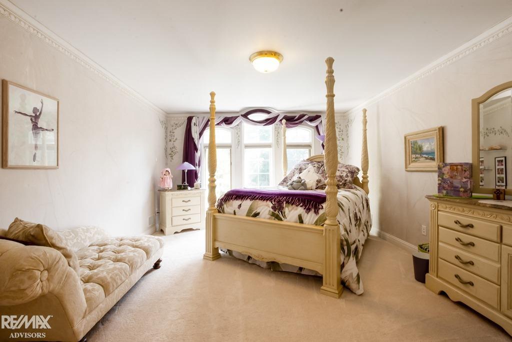 Shelby Twp, Michigan, 48315, United States, 4 Bedrooms Bedrooms, ,6 BathroomsBathrooms,Residential,Active,1926666