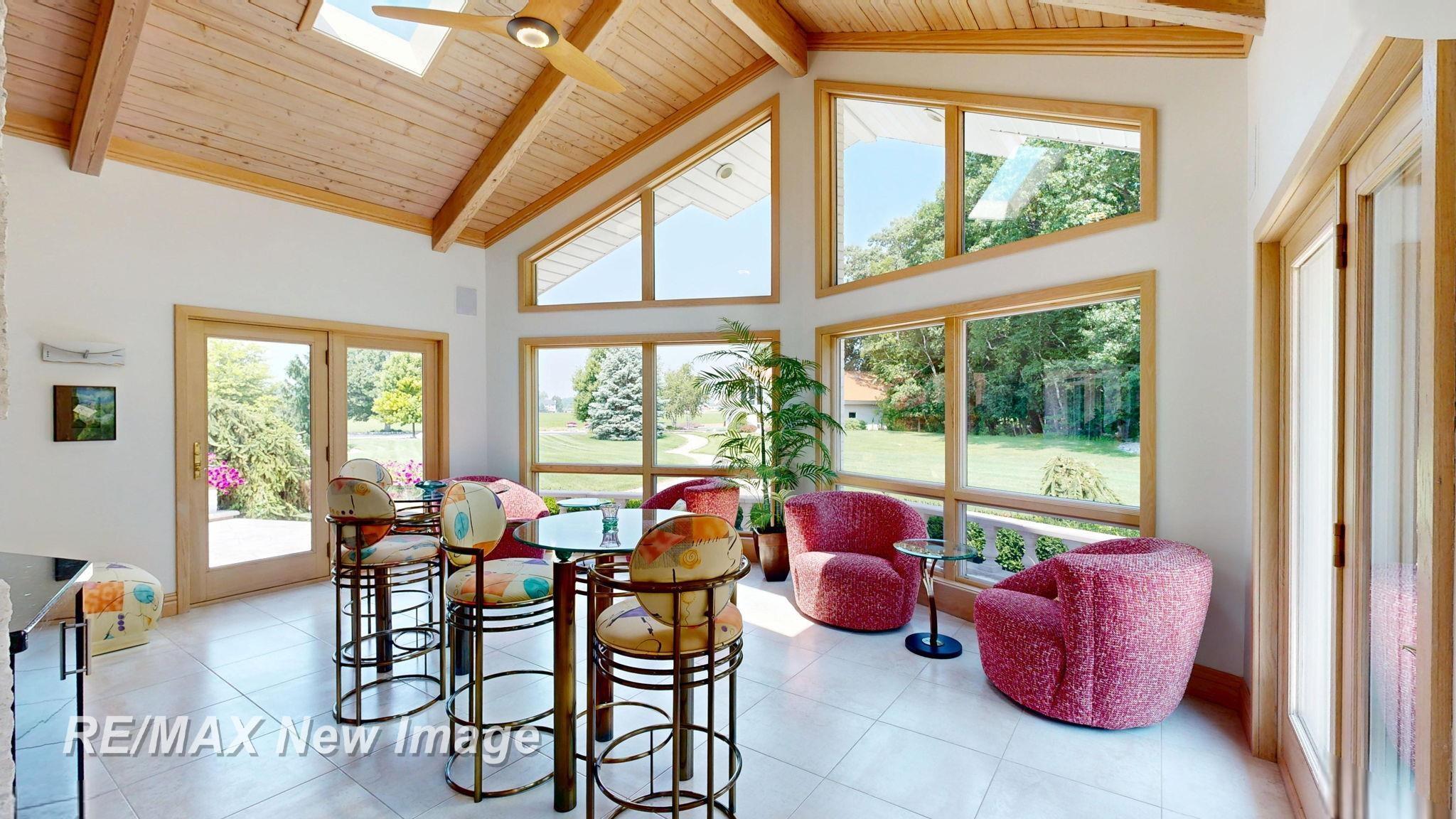 Saginaw, Michigan, 48609, United States, 3 Bedrooms Bedrooms, ,4 BathroomsBathrooms,Residential,Active,1894554