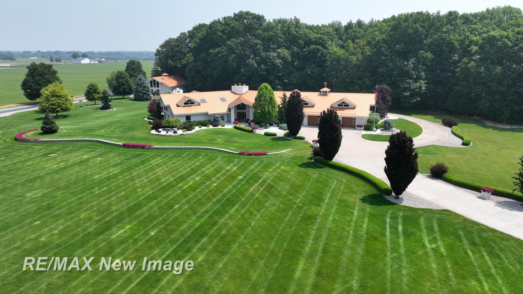 Saginaw, Michigan, 48609, United States, 3 Bedrooms Bedrooms, ,4 BathroomsBathrooms,Residential,Active,1999939