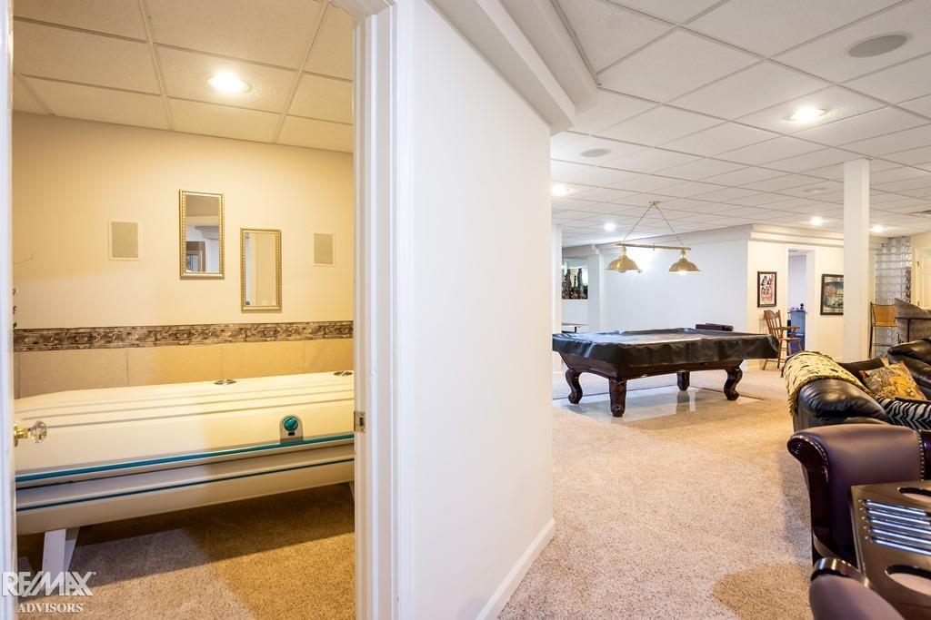 Shelby Twp, Michigan, 48315, United States, 4 Bedrooms Bedrooms, ,6 BathroomsBathrooms,Residential,Active,1926666