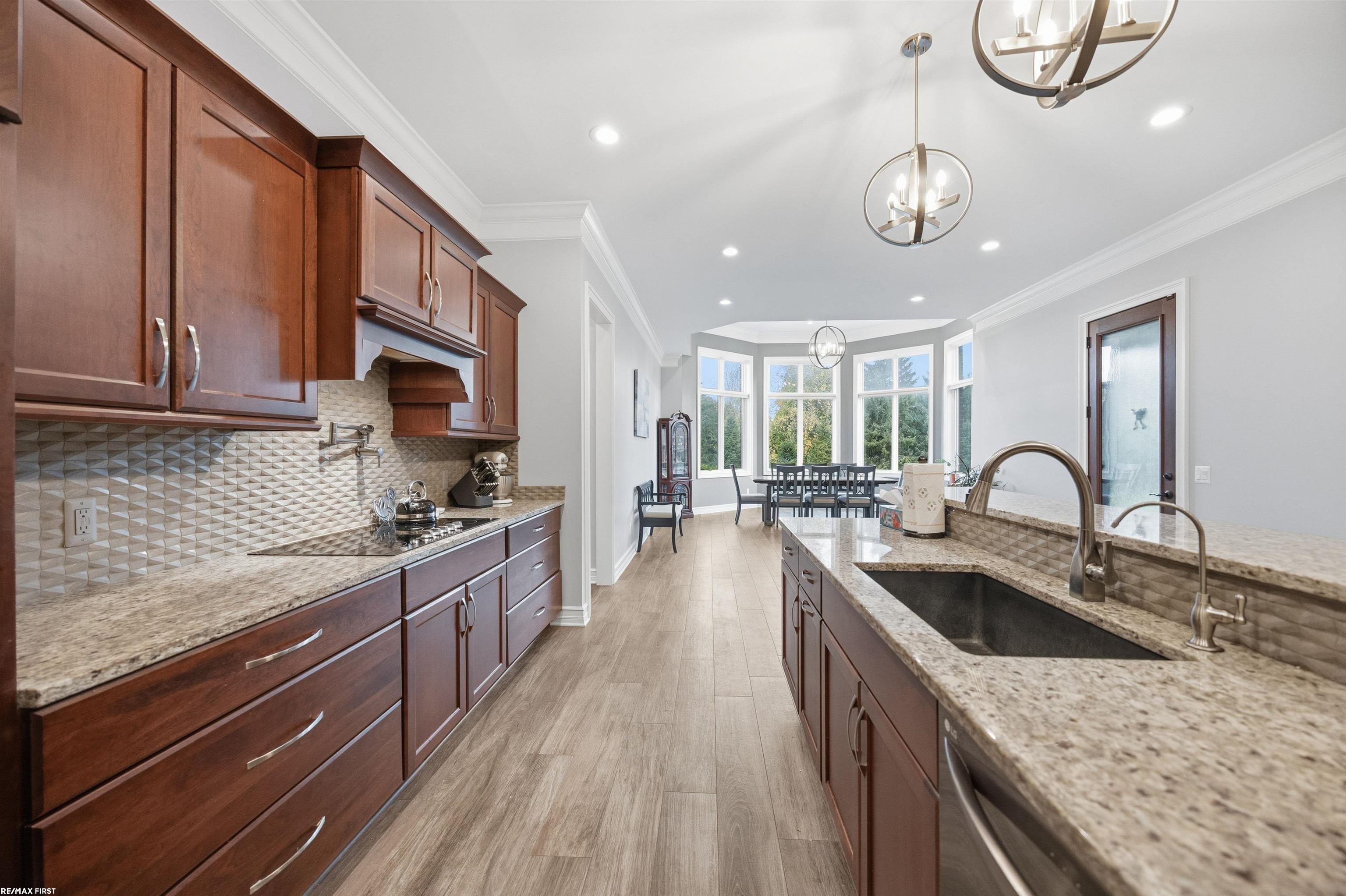 Clarkston, Michigan, 48348, United States, 5 Bedrooms Bedrooms, ,4 BathroomsBathrooms,Residential,Active,1973314