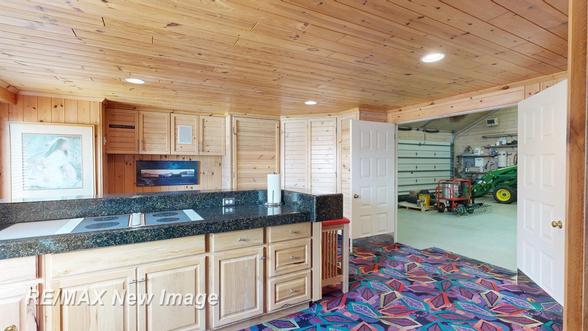 Saginaw, Michigan, 48609, United States, 3 Bedrooms Bedrooms, ,4 BathroomsBathrooms,Residential,Active,1894554