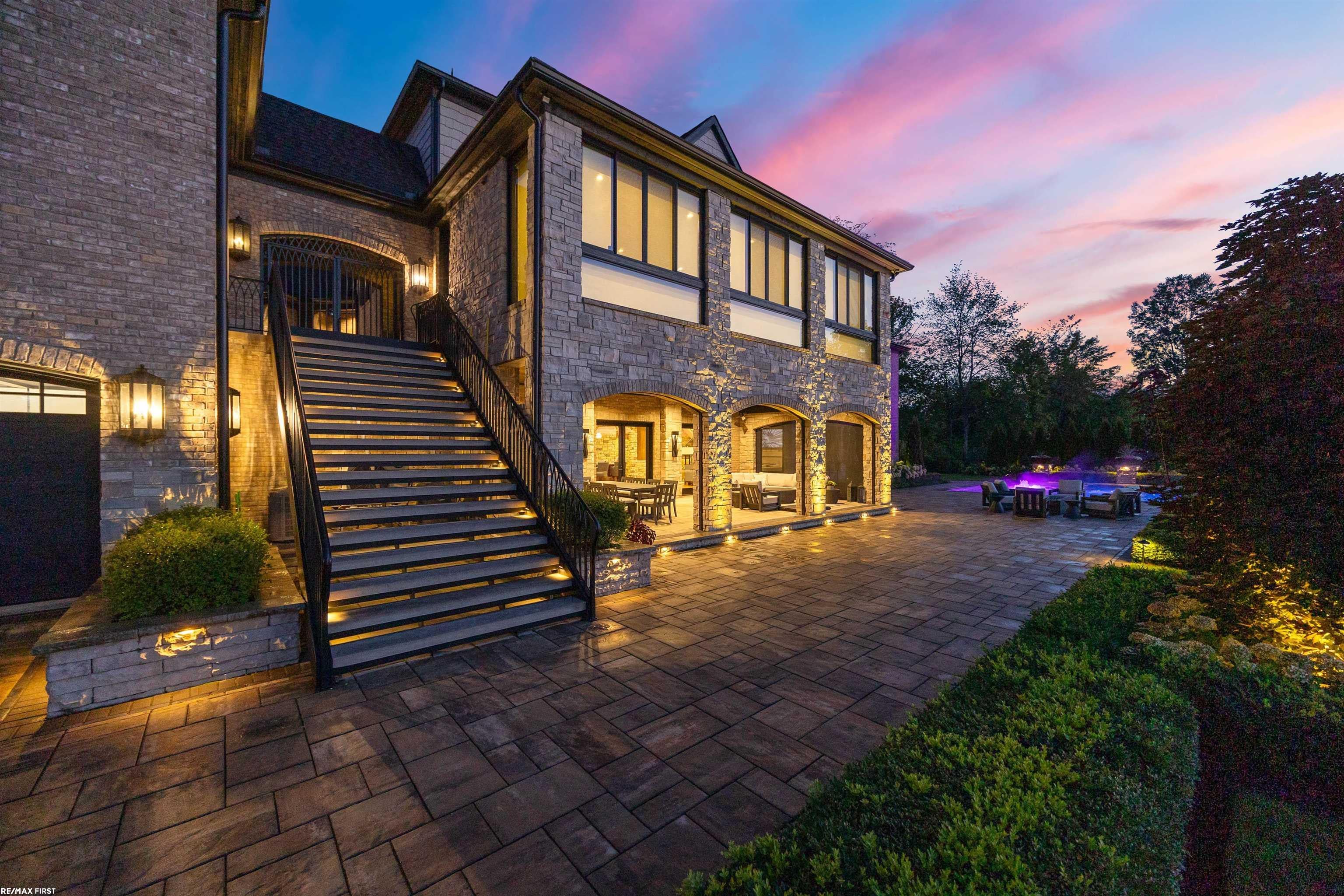 Washington, Michigan, 48095, United States, 4 Bedrooms Bedrooms, ,9 BathroomsBathrooms,Residential,Active,1945066