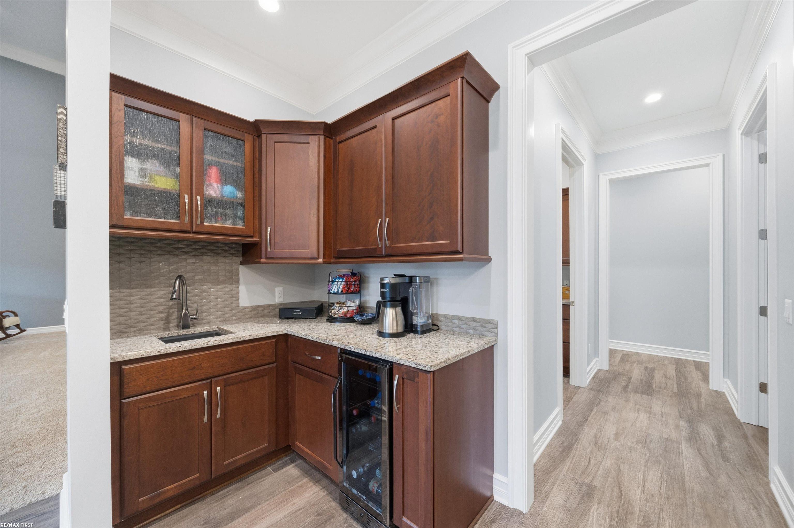 Clarkston, Michigan, 48348, United States, 5 Bedrooms Bedrooms, ,4 BathroomsBathrooms,Residential,Active,1973314