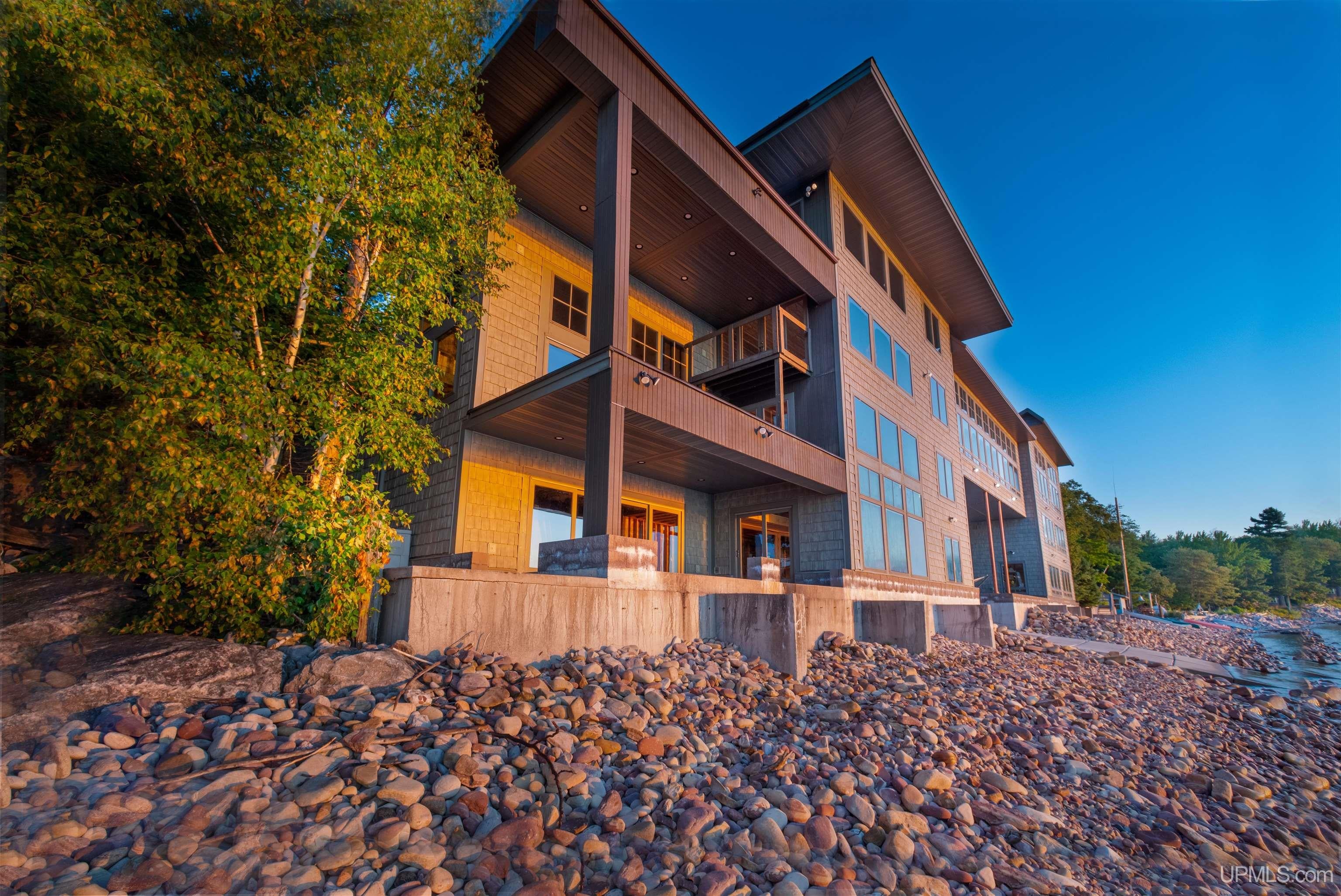 Au Train, Michigan, 49806, United States, 7 Bedrooms Bedrooms, ,7 BathroomsBathrooms,Residential,Active,2015448