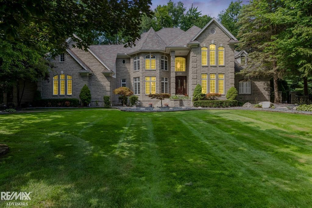 Shelby Twp, Michigan, 48315, United States, 4 Bedrooms Bedrooms, ,6 BathroomsBathrooms,Residential,Active,1926666