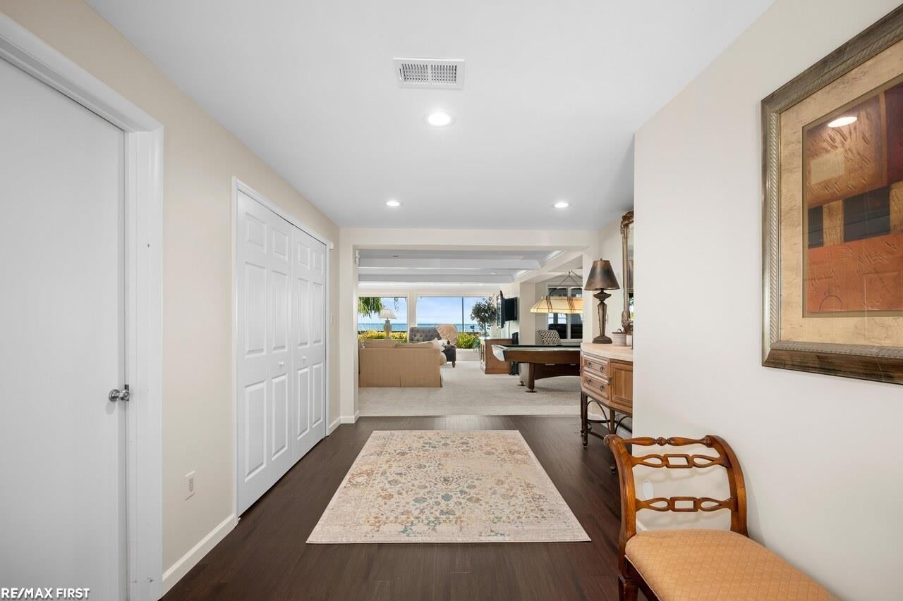 Harrison Twp, Michigan, 48045, United States, 3 Bedrooms Bedrooms, ,4 BathroomsBathrooms,Residential,Active,1965831