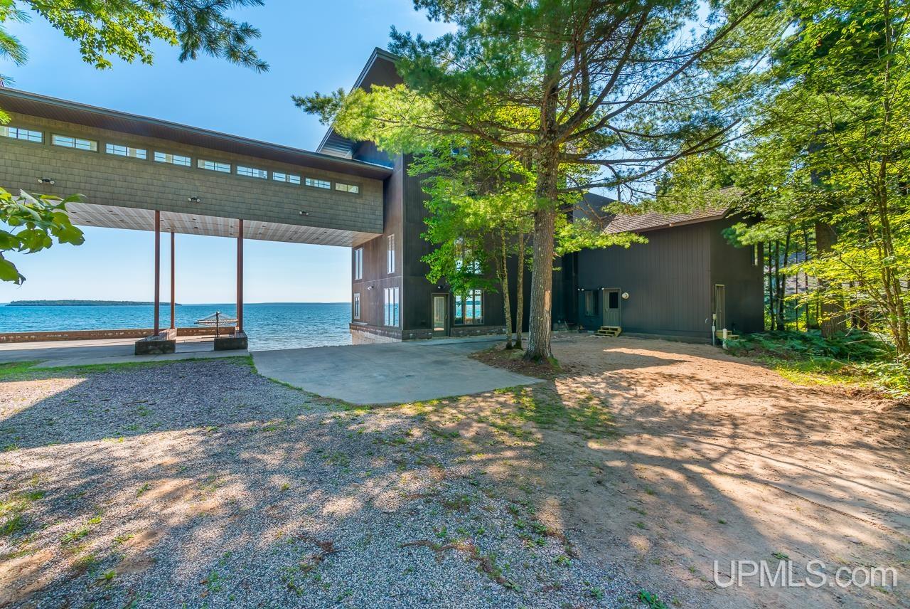 Au Train, Michigan, 49806, United States, 7 Bedrooms Bedrooms, ,7 BathroomsBathrooms,Residential,Active,2015448