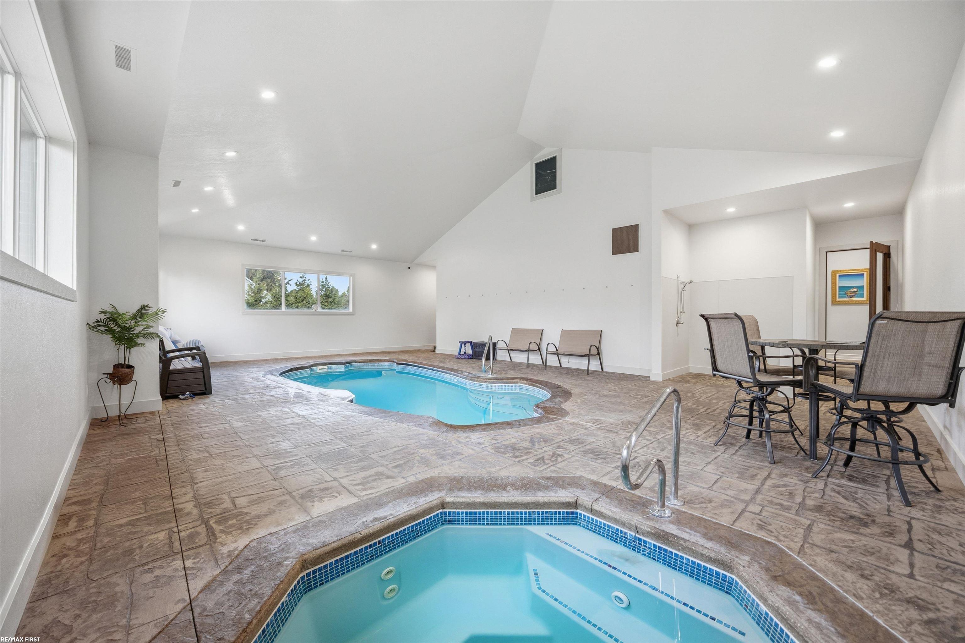 Clarkston, Michigan, 48348, United States, 5 Bedrooms Bedrooms, ,4 BathroomsBathrooms,Residential,Active,1973314