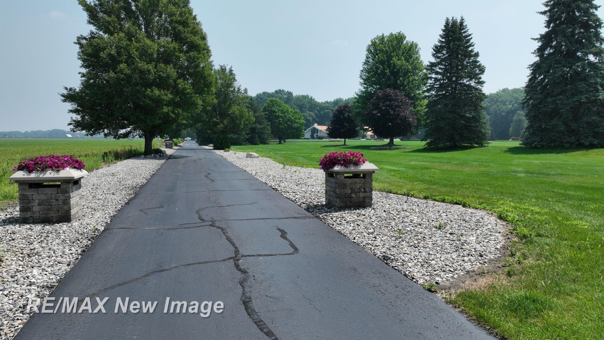 Saginaw, Michigan, 48609, United States, 3 Bedrooms Bedrooms, ,4 BathroomsBathrooms,Residential,Active,1999939