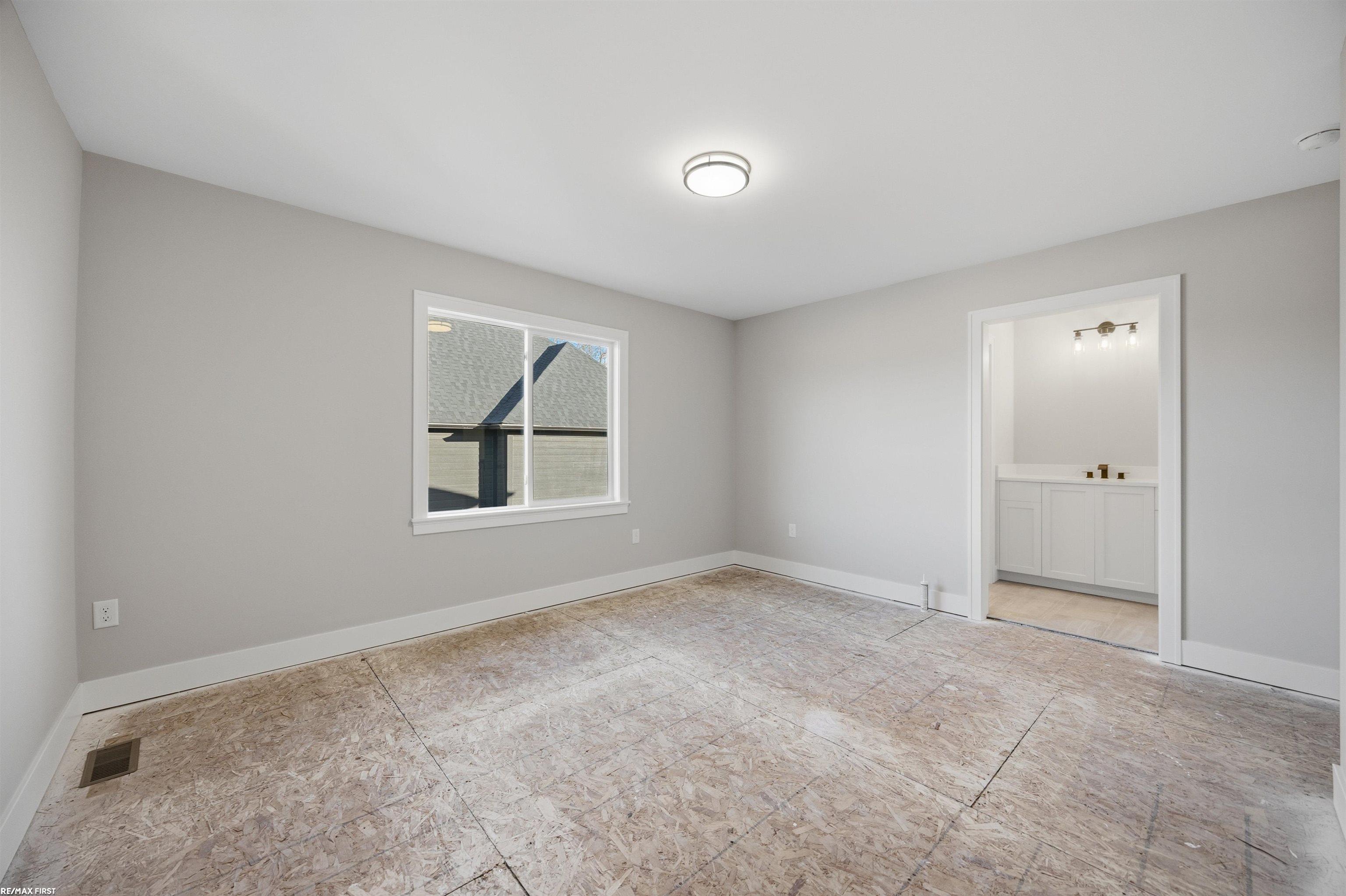 Shelby Twp, Michigan, 48315, United States, 4 Bedrooms Bedrooms, ,4 BathroomsBathrooms,Residential,Active,2009161