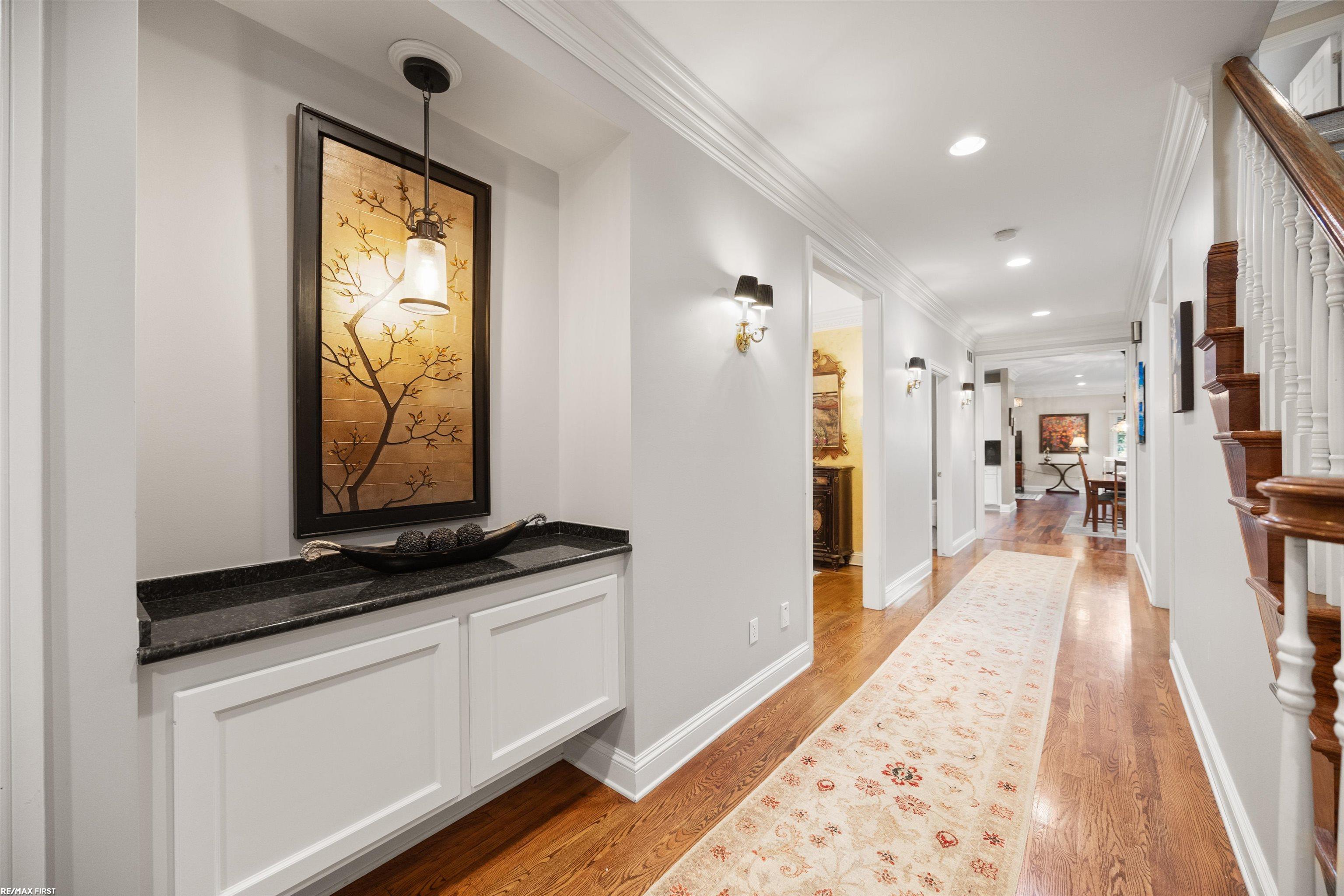 Bloomfield Hills, Michigan, 48301, United States, 5 Bedrooms Bedrooms, ,5 BathroomsBathrooms,Residential,Active,1985866