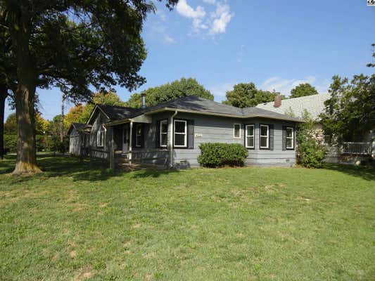 422 S MAPLE ST, MCPHERSON, KS 67460 - Image 1