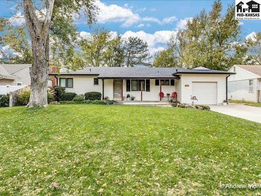 211 S PARK DR, HUTCHINSON, KS 67502 - Image 1